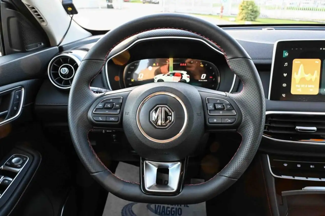MG HS 1.5T-GDI Comfort 16