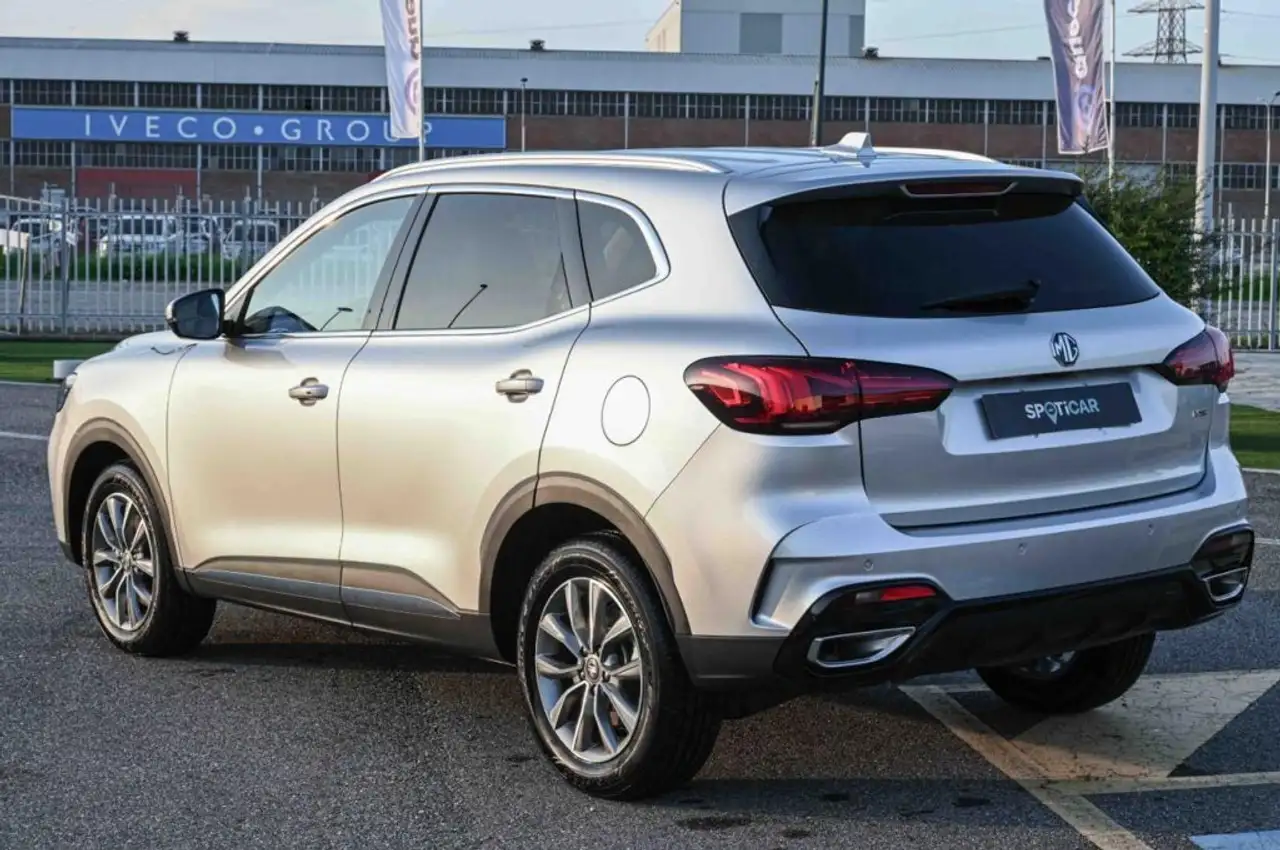 MG HS 1.5T-GDI Comfort 7