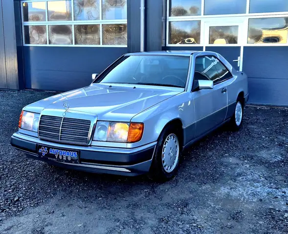 Mercedes-Benz CE 230 Leder, Schiebedach, Automatik, voll Scheckheft