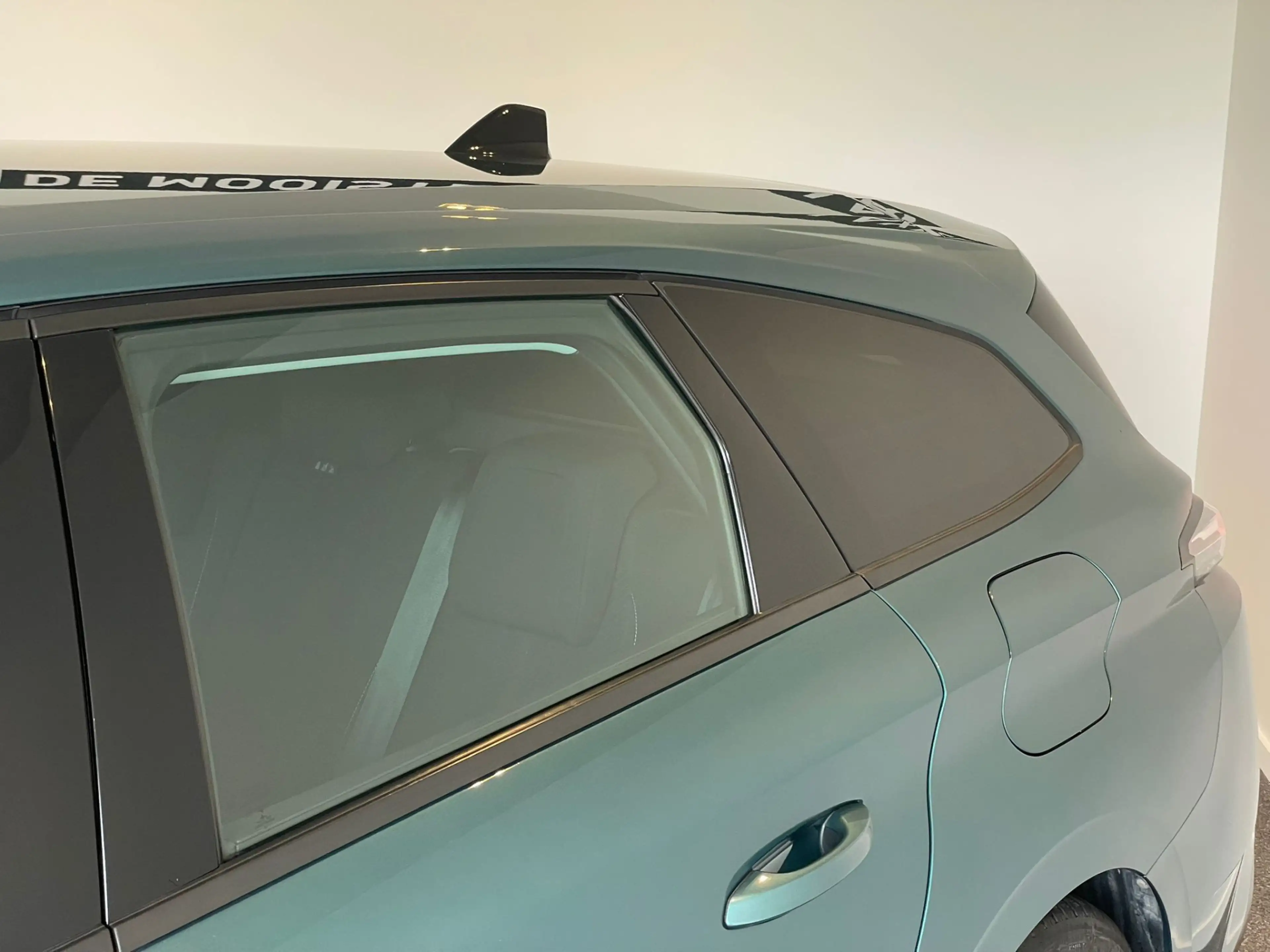 Peugeot 308 SW 1.6 Plug-in Hybrid 180 Active Pack Business — photo 11