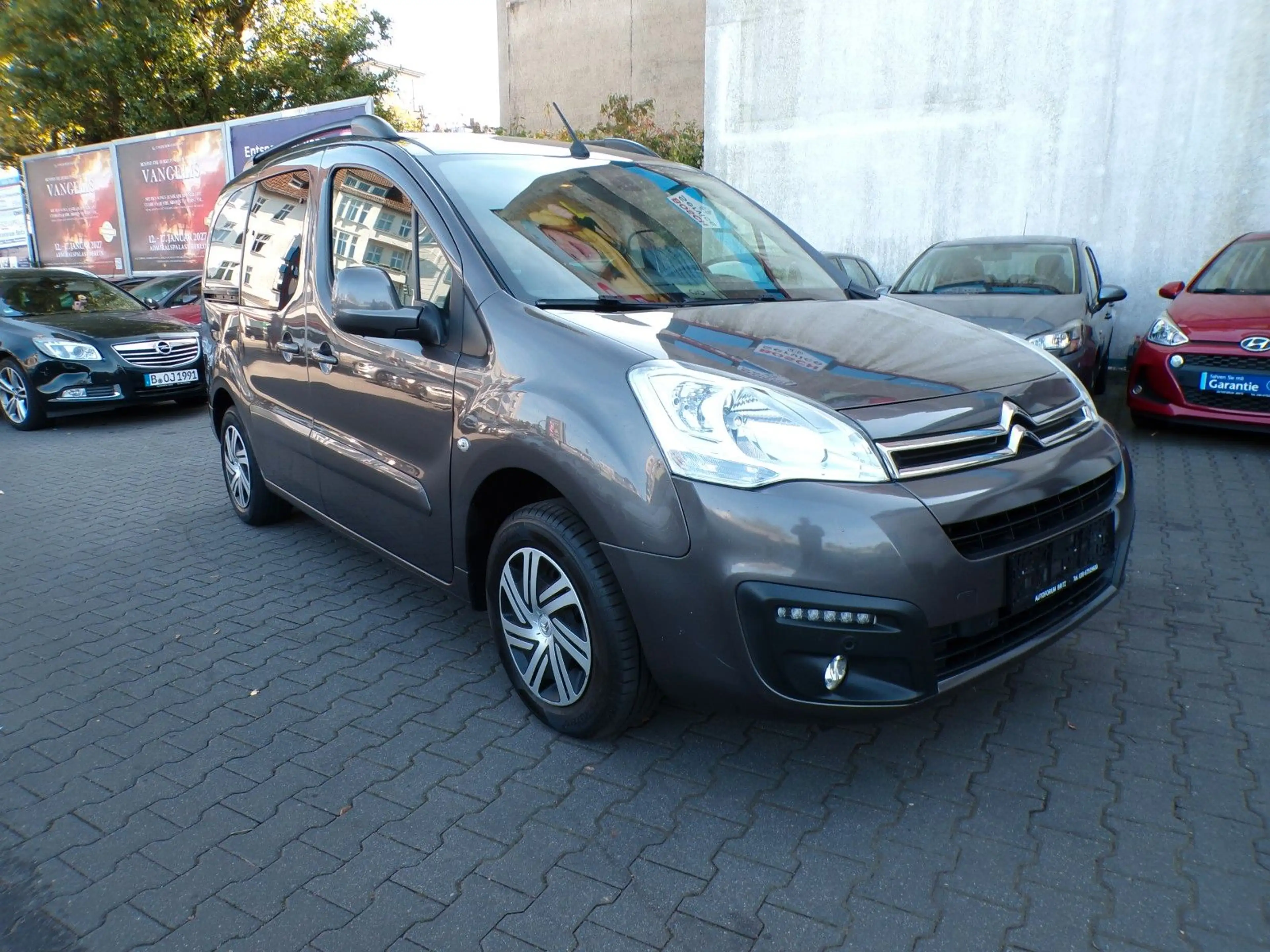 Citroen Berlingo BlueHDi 100 S&S ETG6 Multispace AUT. — photo 3
