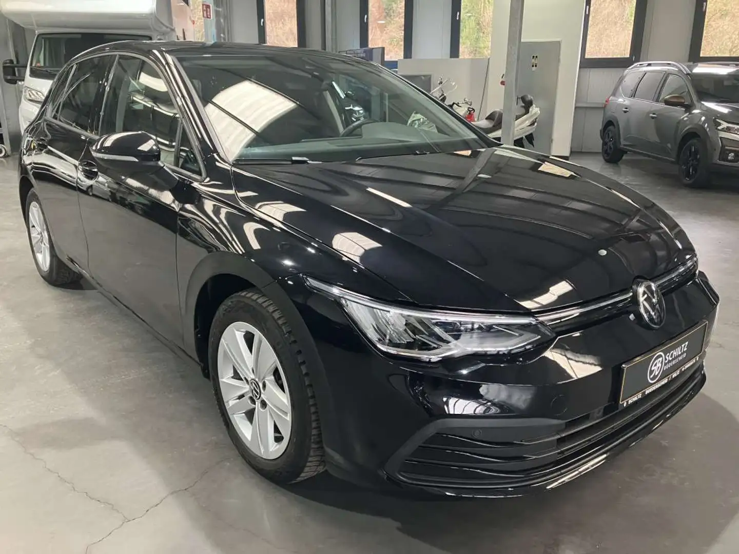 Volkswagen Golf 1.5 eTSI Life DSG 150HP Noir - 1