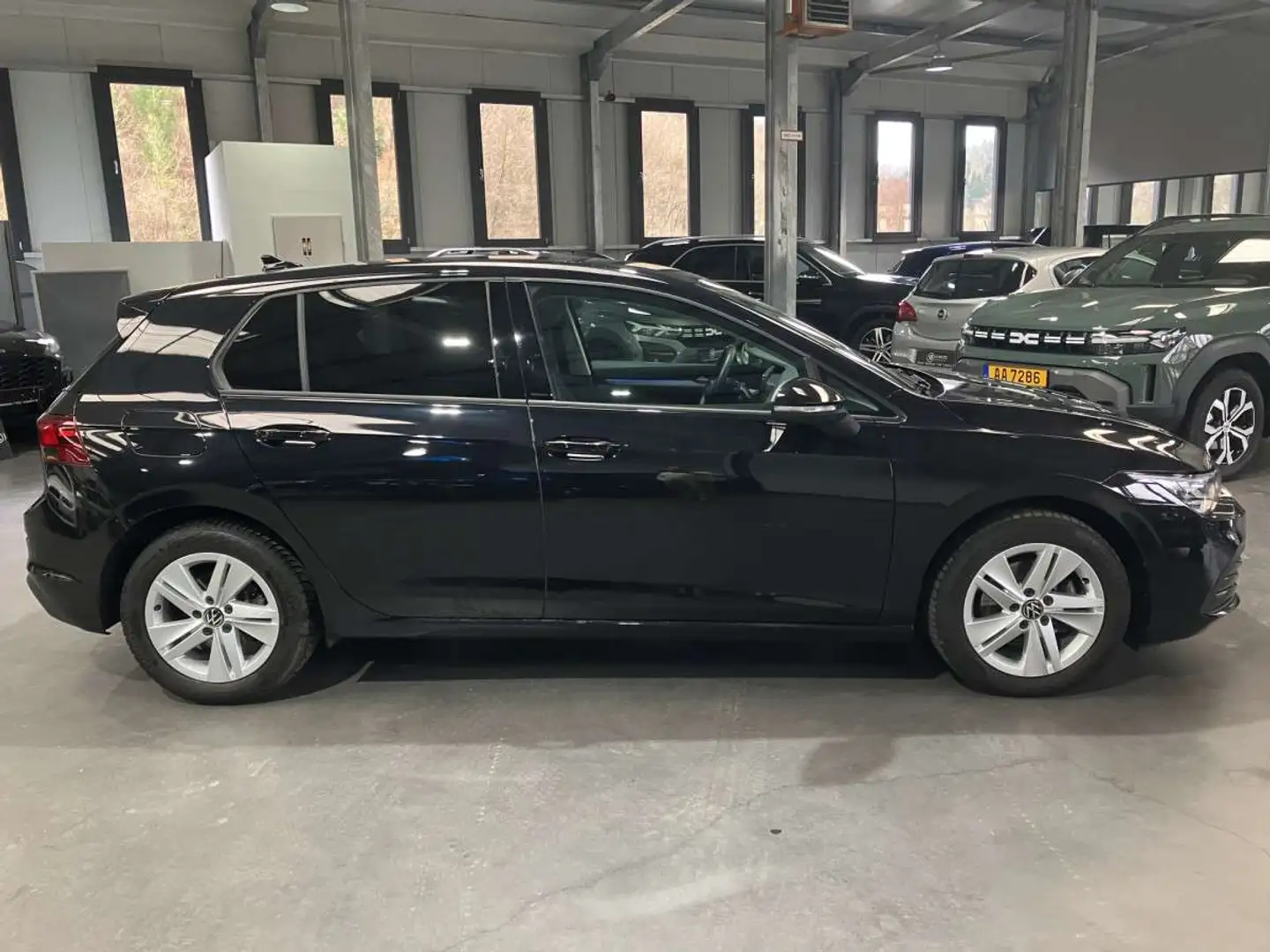 Volkswagen Golf 1.5 eTSI Life DSG 150HP Noir - 2