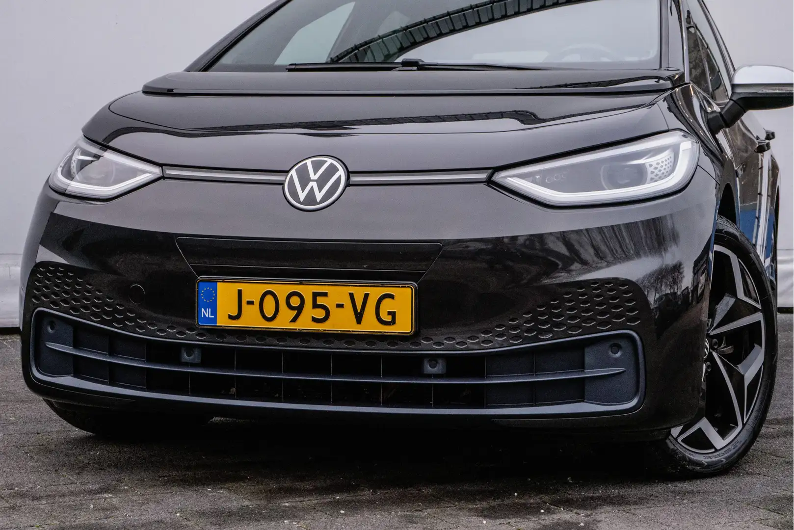 Volkswagen ID.3 First Plus 58 kWh Trekhaak/ Camera/ Stoel-stuurver Gris - 2