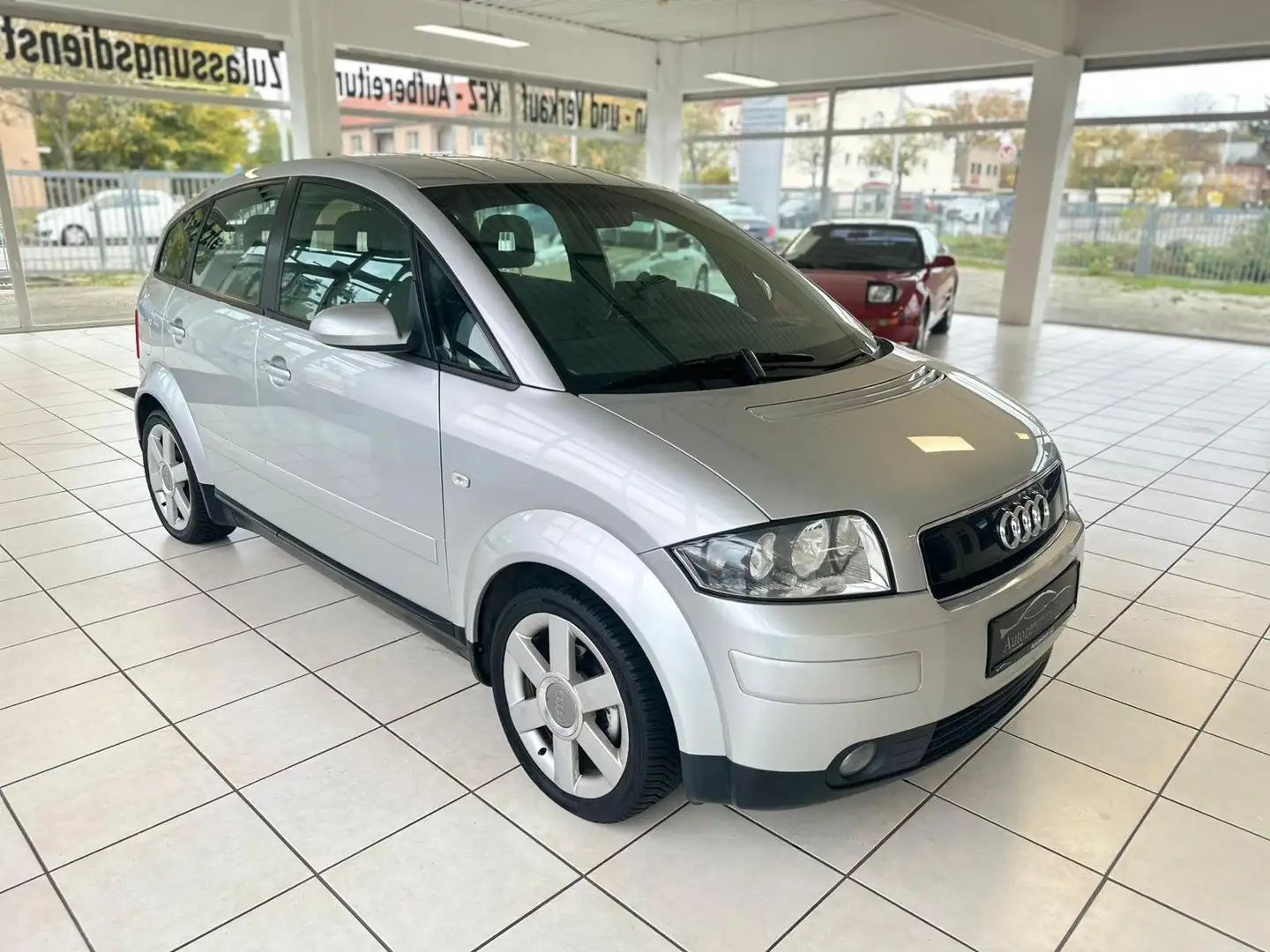 Audi A2 1.4 Grau - 1