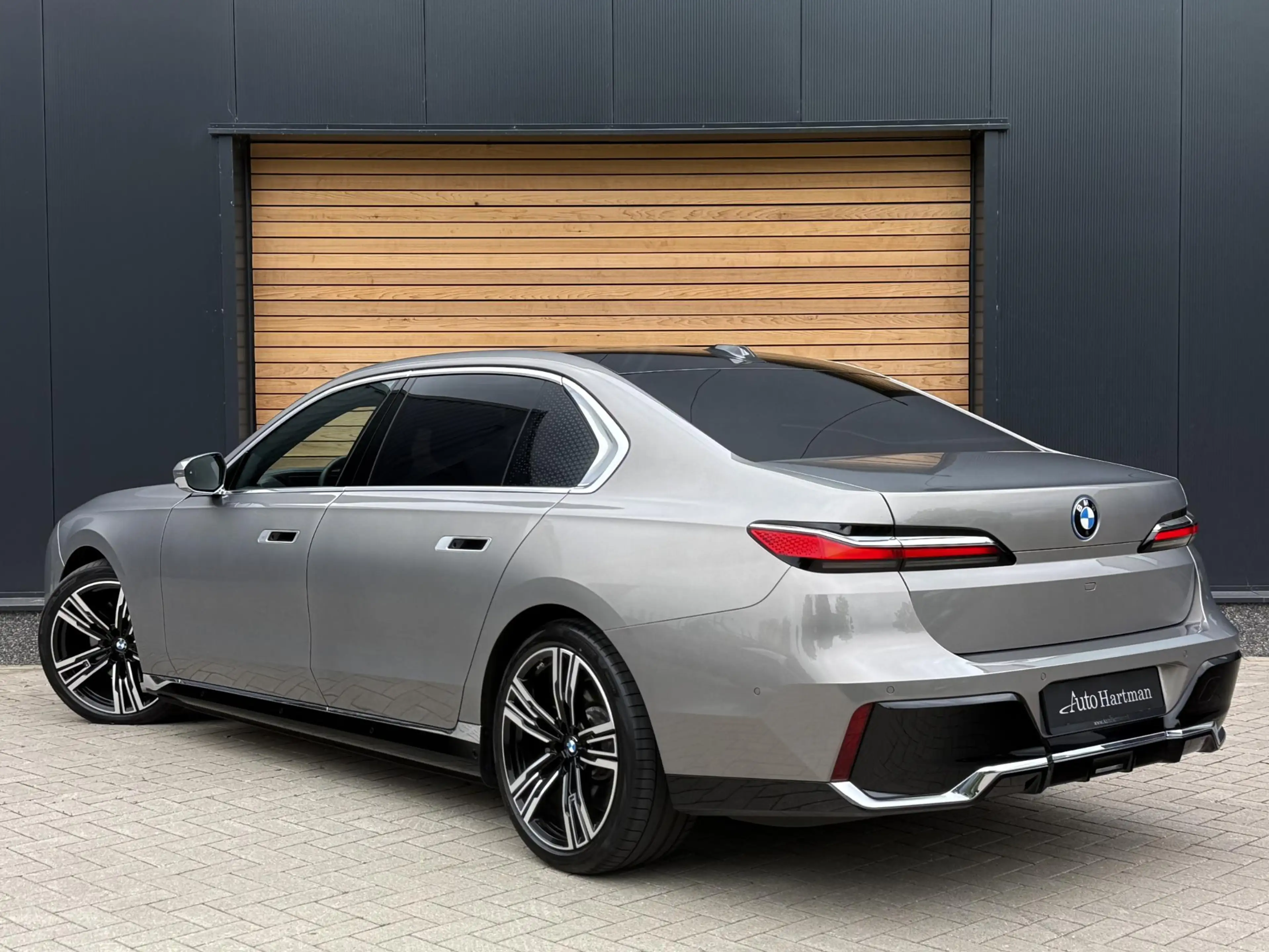 BMW i7 xDrive60 106 kWh THEATRE|4W-BESTURING|MASSAGE & ST — photo 3
