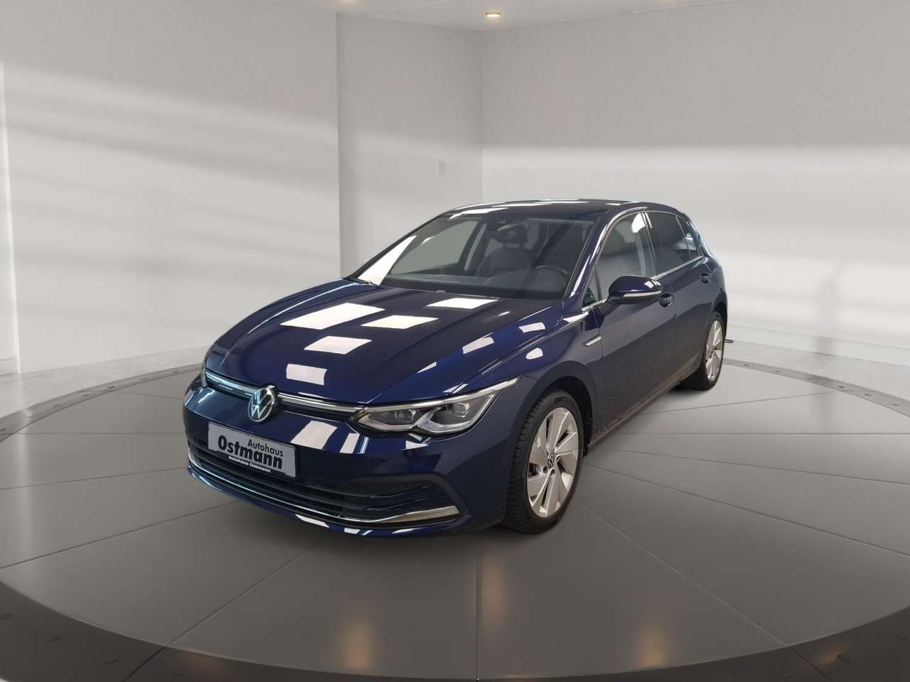 Volkswagen Golf 2023 — VIII Style 1.5 TSI RFK ACC Massage CarPlay