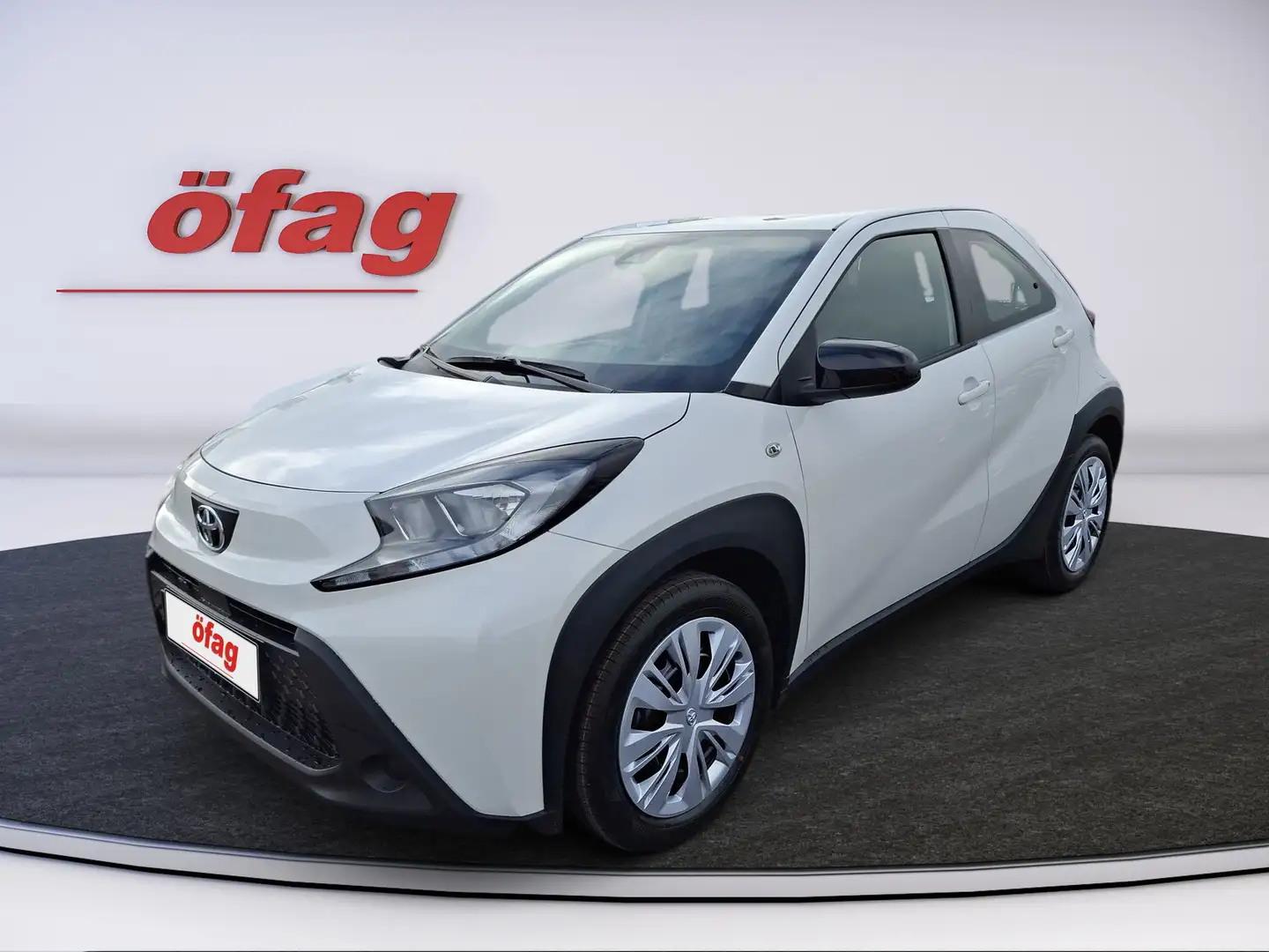 Toyota Aygo X 1.0 VVT-i Play Blanc - 1