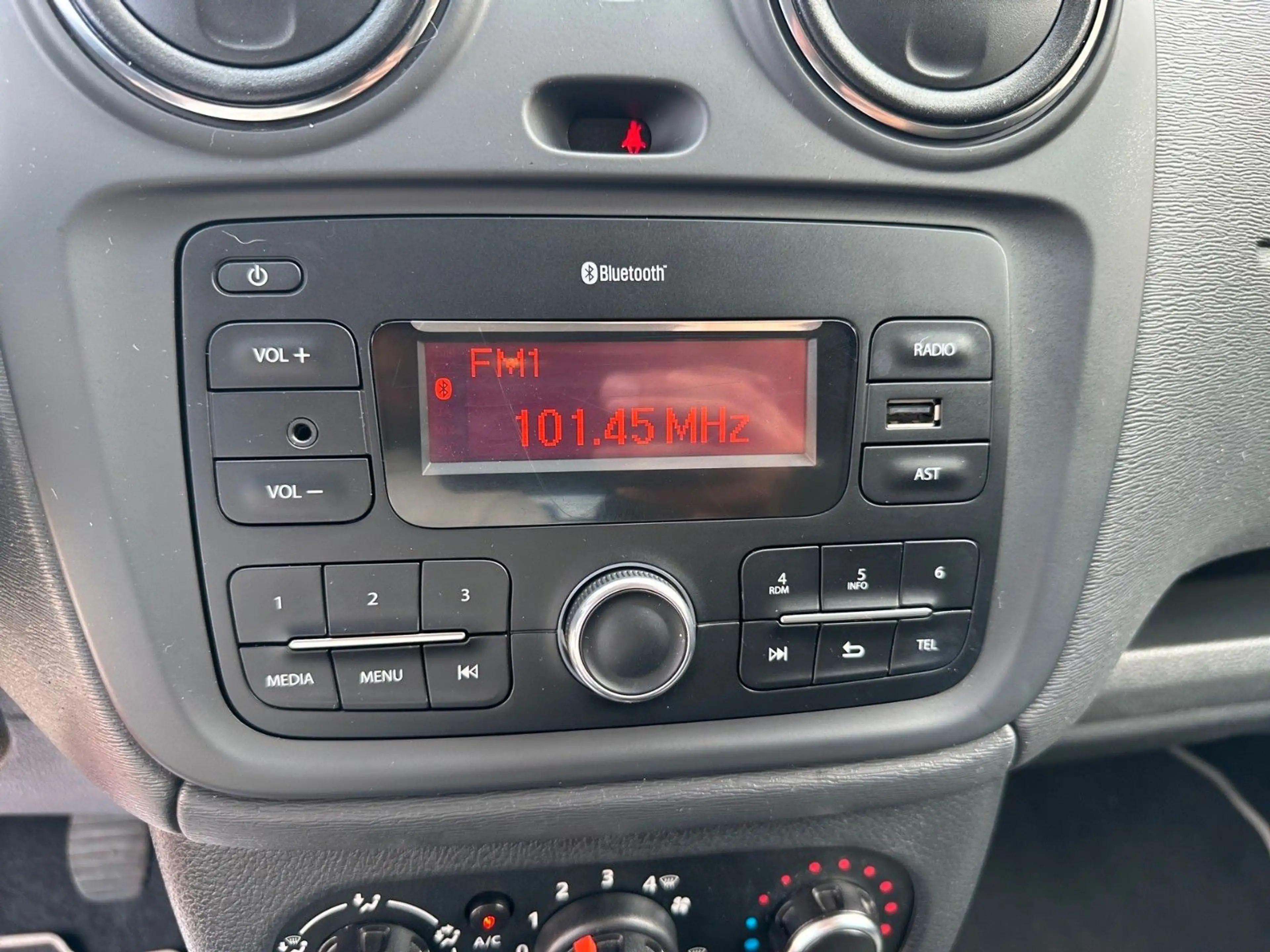 Dacia Lodgy Ambiance — photo 14