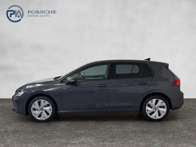 Volkswagen Golf view 3