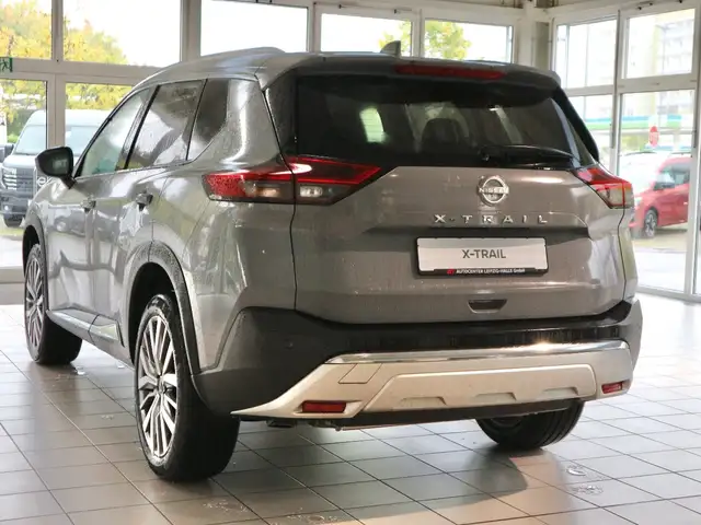 Nissan X-Trail view 7