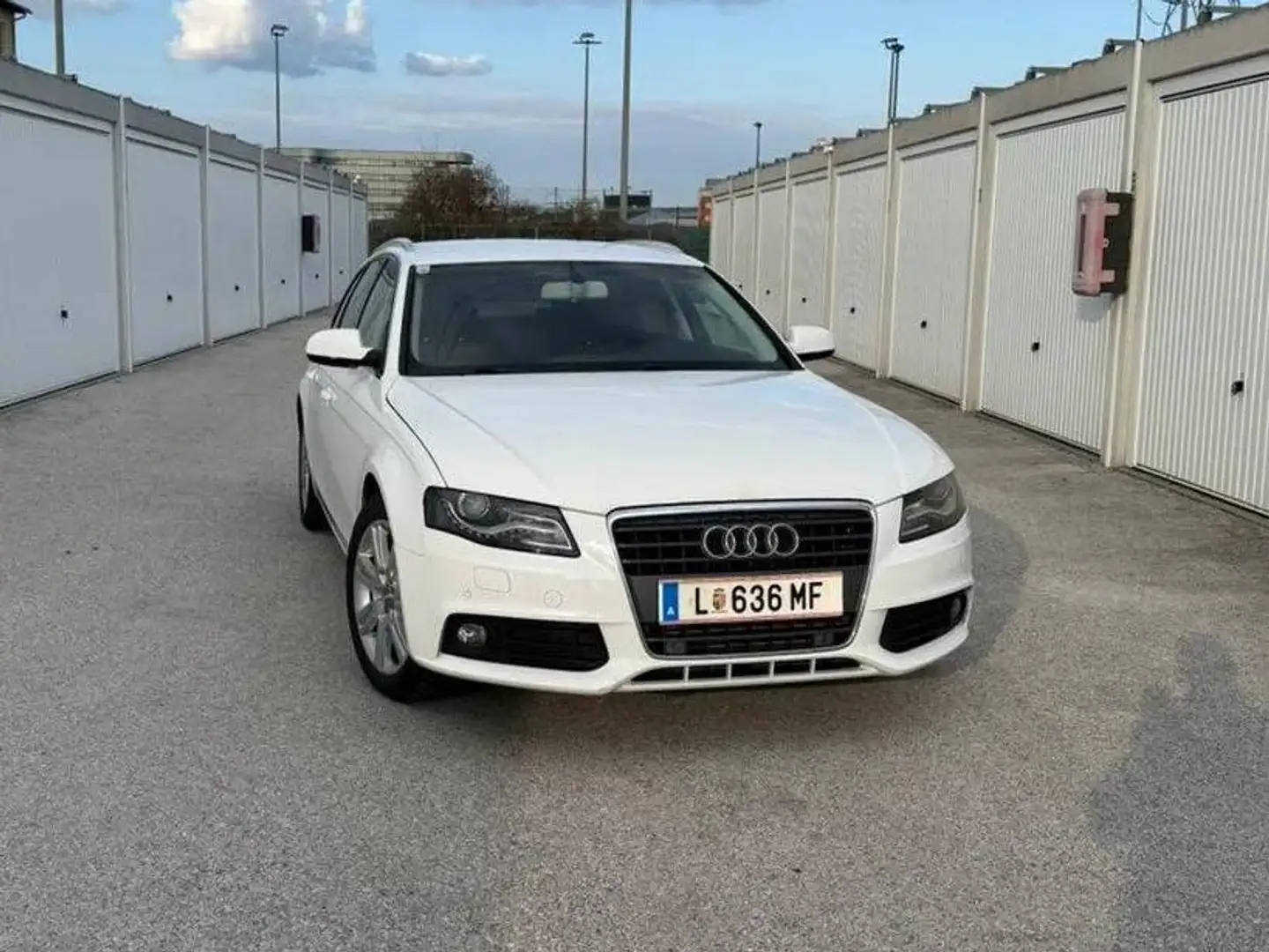 Audi A4 A4 Avant 2,0 TDI Sport DPF Sport Weiß - 1