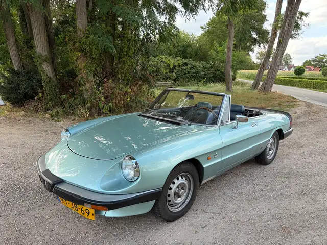 Alfa Romeo Spider 2.0 Veloce