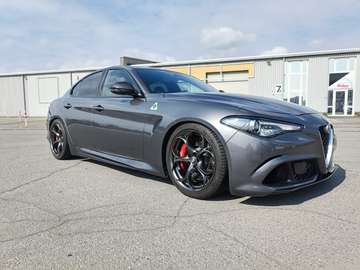 Giulia 2.9 V6 Bi-Turbo Quadrifoglio
