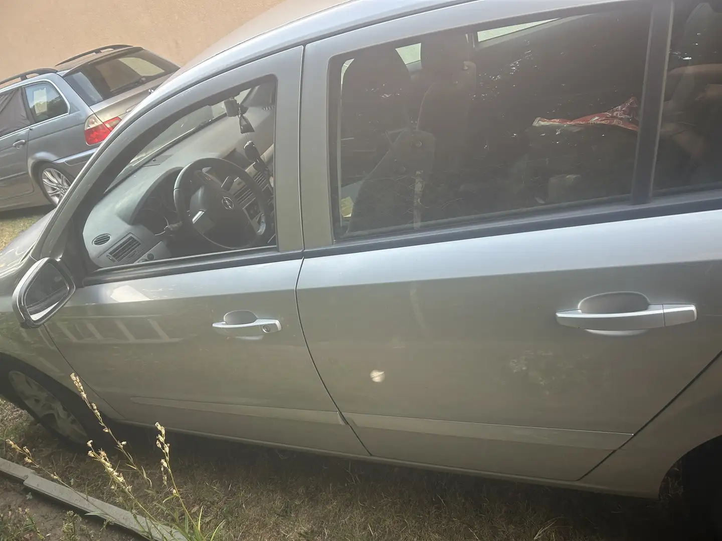 Opel Astra Grau - 1