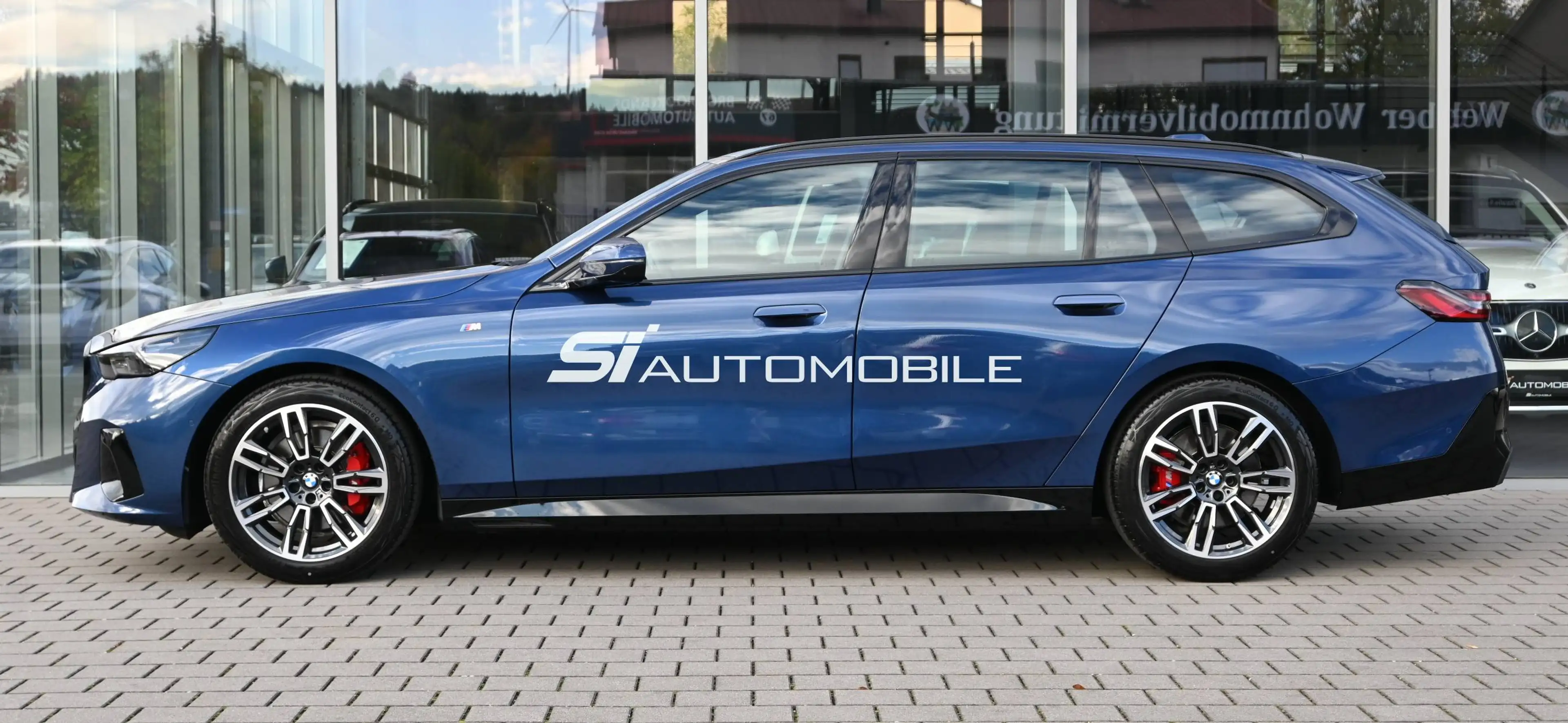 BMW 520 d Touring Aut. M-Sport Pro °ACC°AHK°STANDHEIZ° — photo 2
