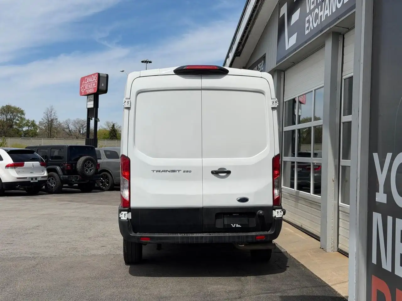 Ford Transit Cargo Van снимка Ford Transit Cargo Van