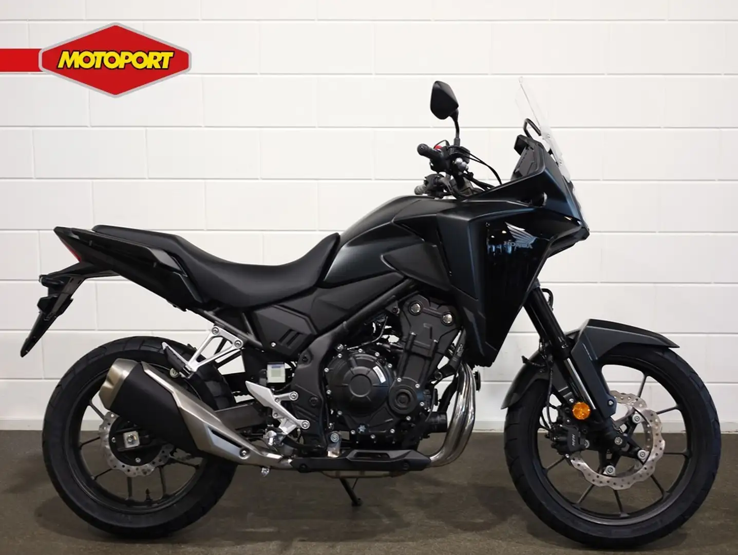 Honda NX 500 Zwart - 1