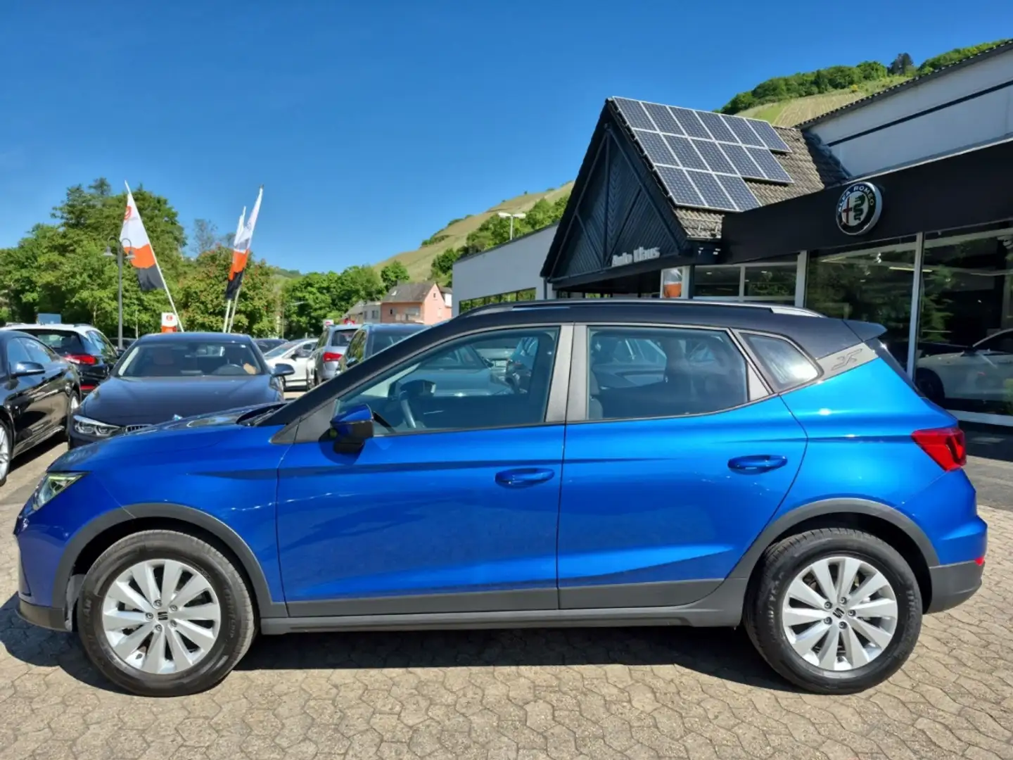 SEAT Arona 1.0 TSI Style Voll-LED CarPlay Navi ACC PDC Blau - 2