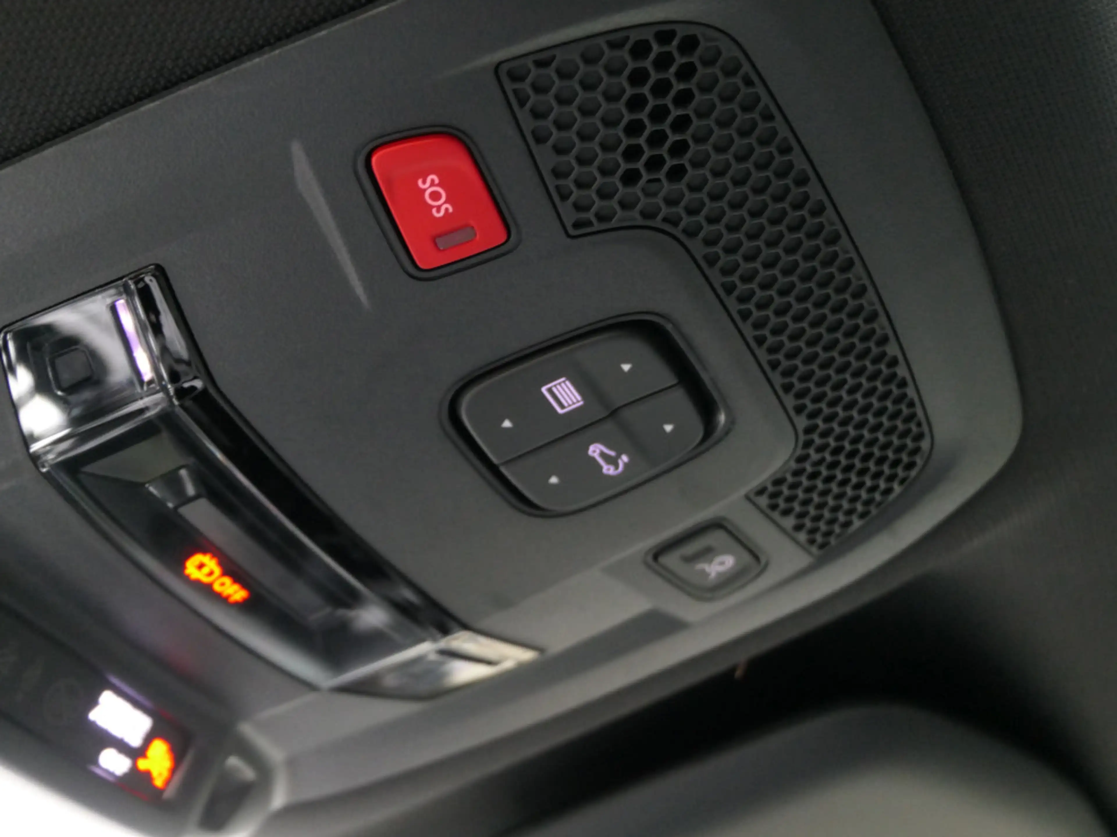 Peugeot 508 1.6 Turbo Plug in Hybrid Allure | Panoramadak — photo 36