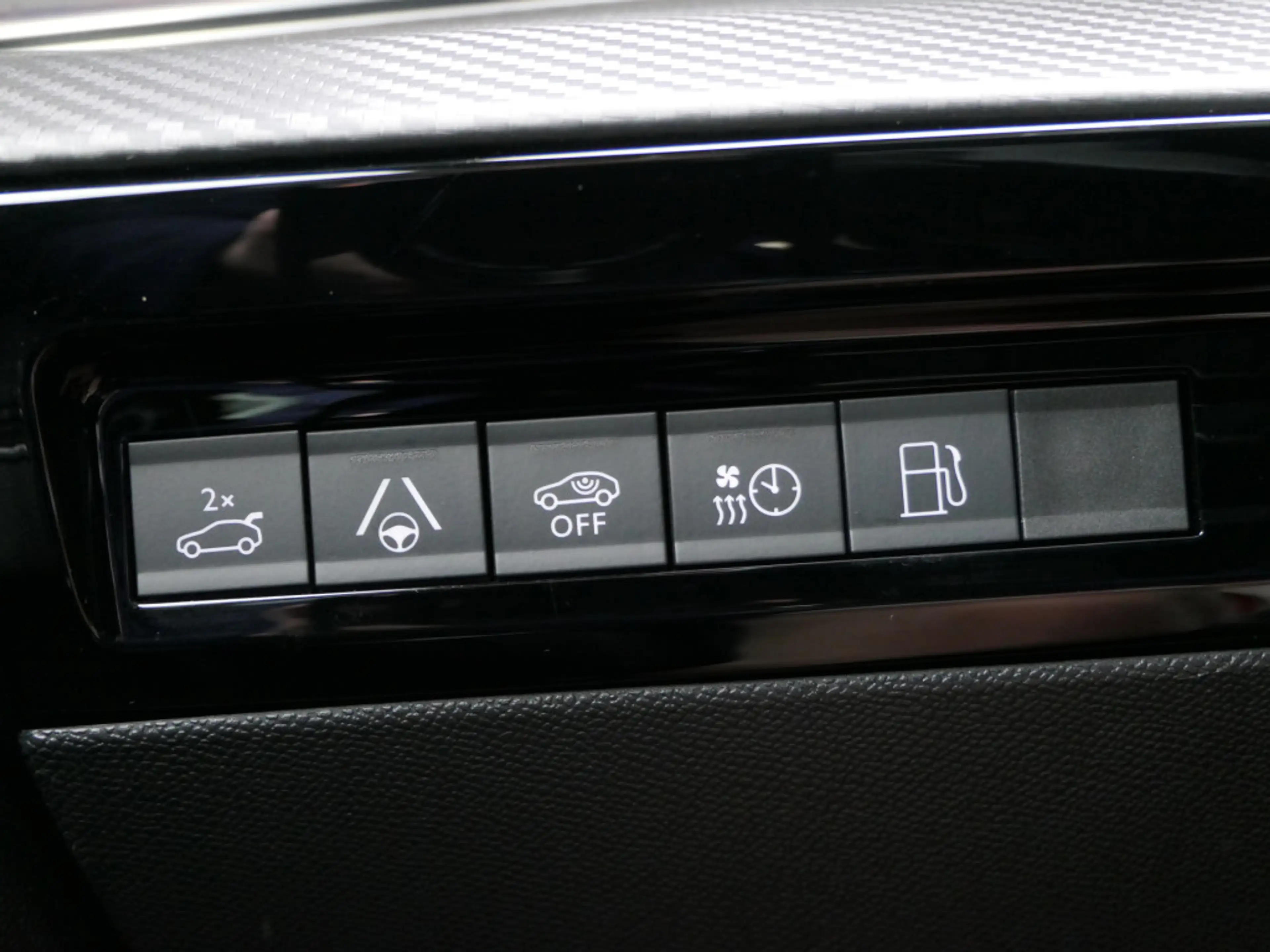 Peugeot 508 1.6 Turbo Plug in Hybrid Allure | Panoramadak — photo 37