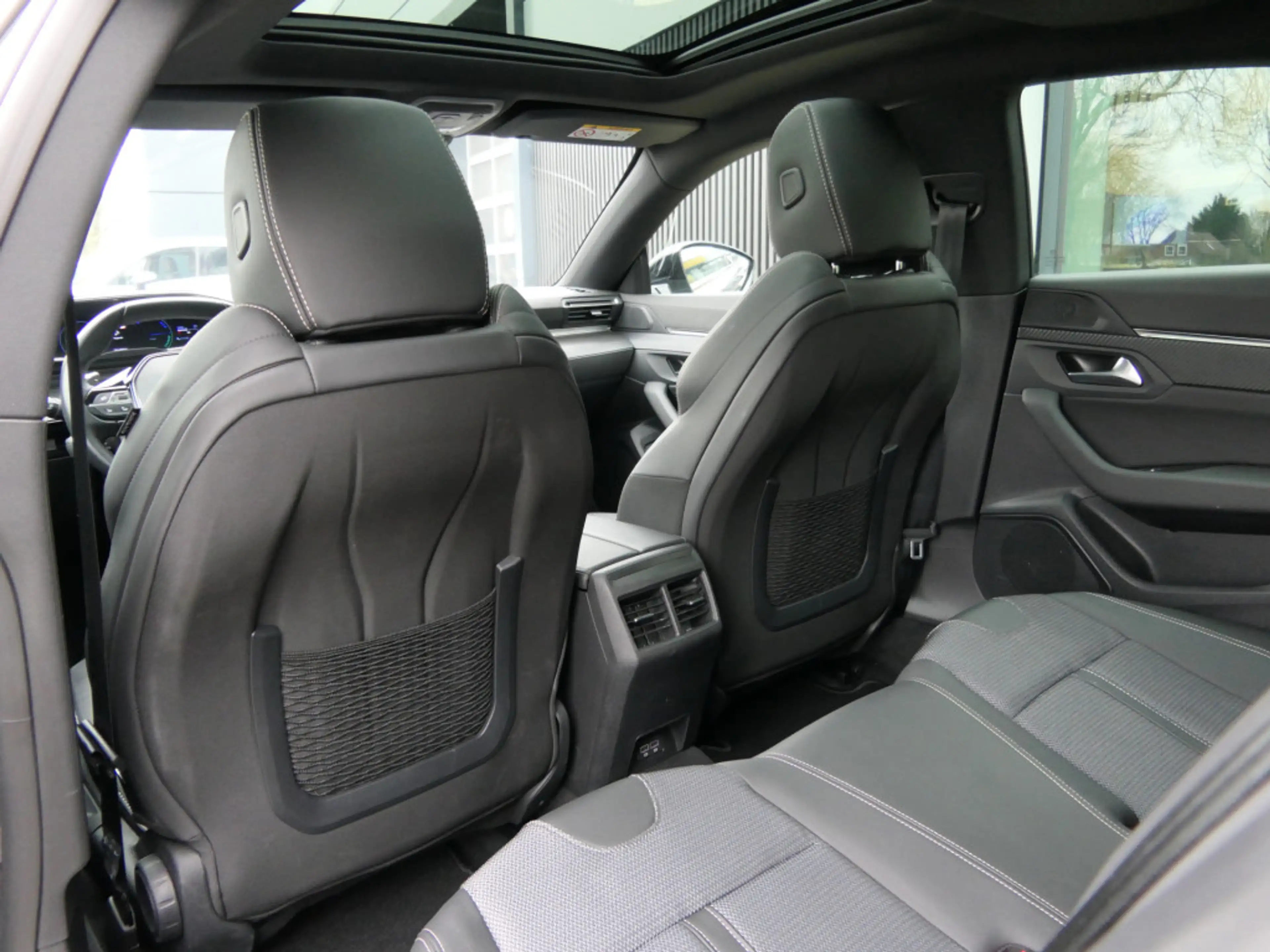 Peugeot 508 1.6 Turbo Plug in Hybrid Allure | Panoramadak — photo 5