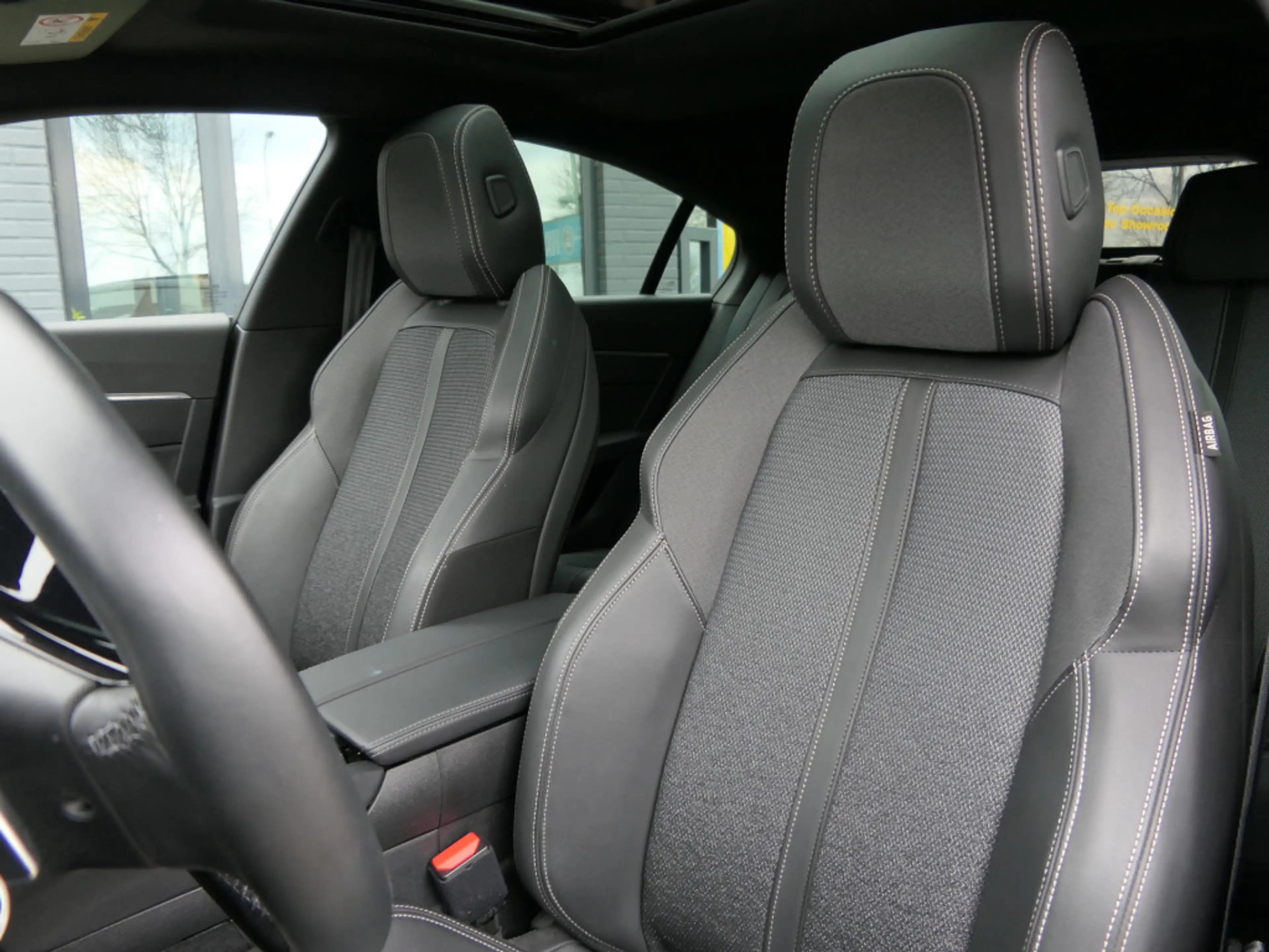 Peugeot 508 1.6 Turbo Plug in Hybrid Allure | Panoramadak — photo 4
