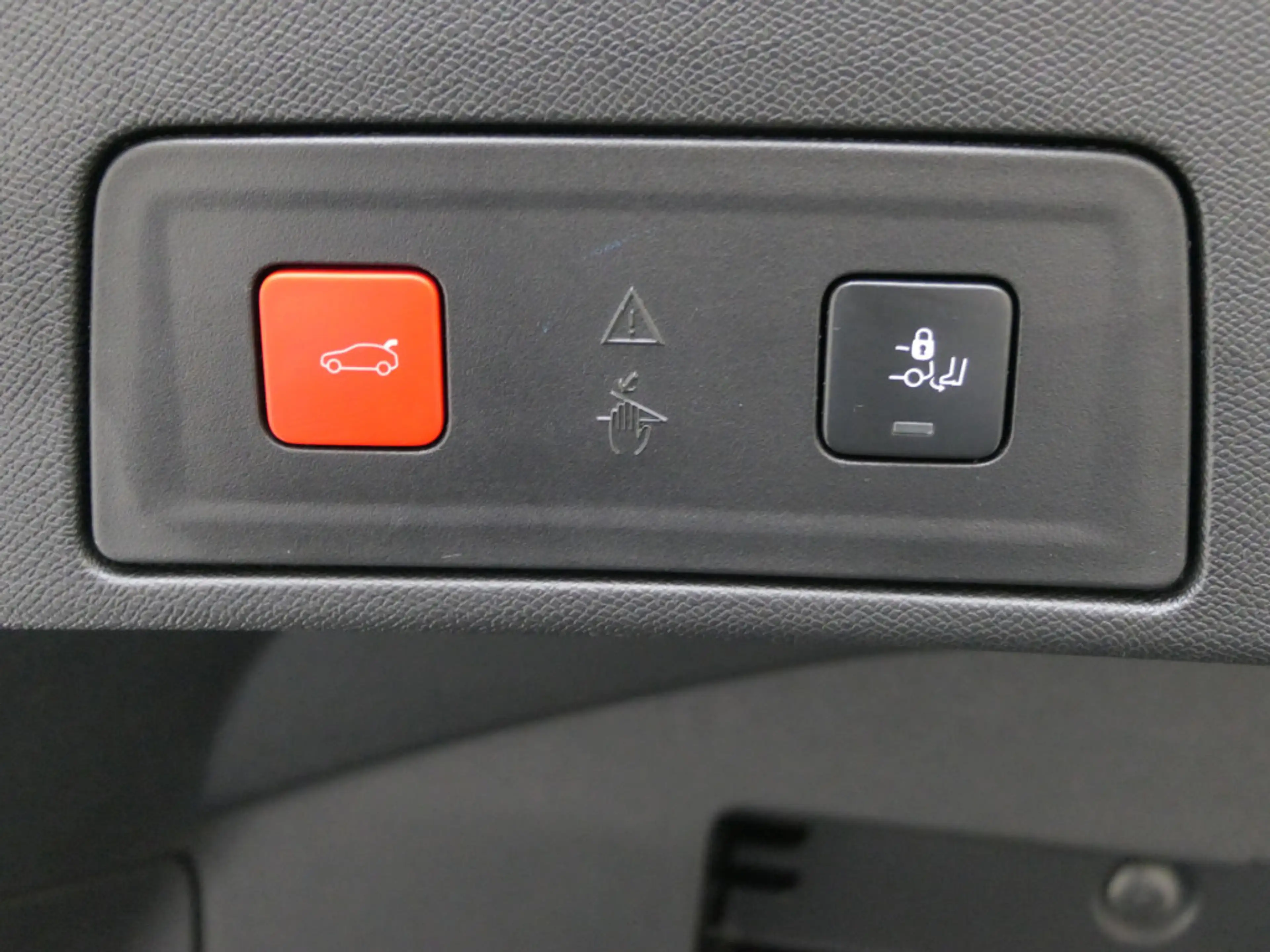Peugeot 508 1.6 Turbo Plug in Hybrid Allure | Panoramadak — photo 19