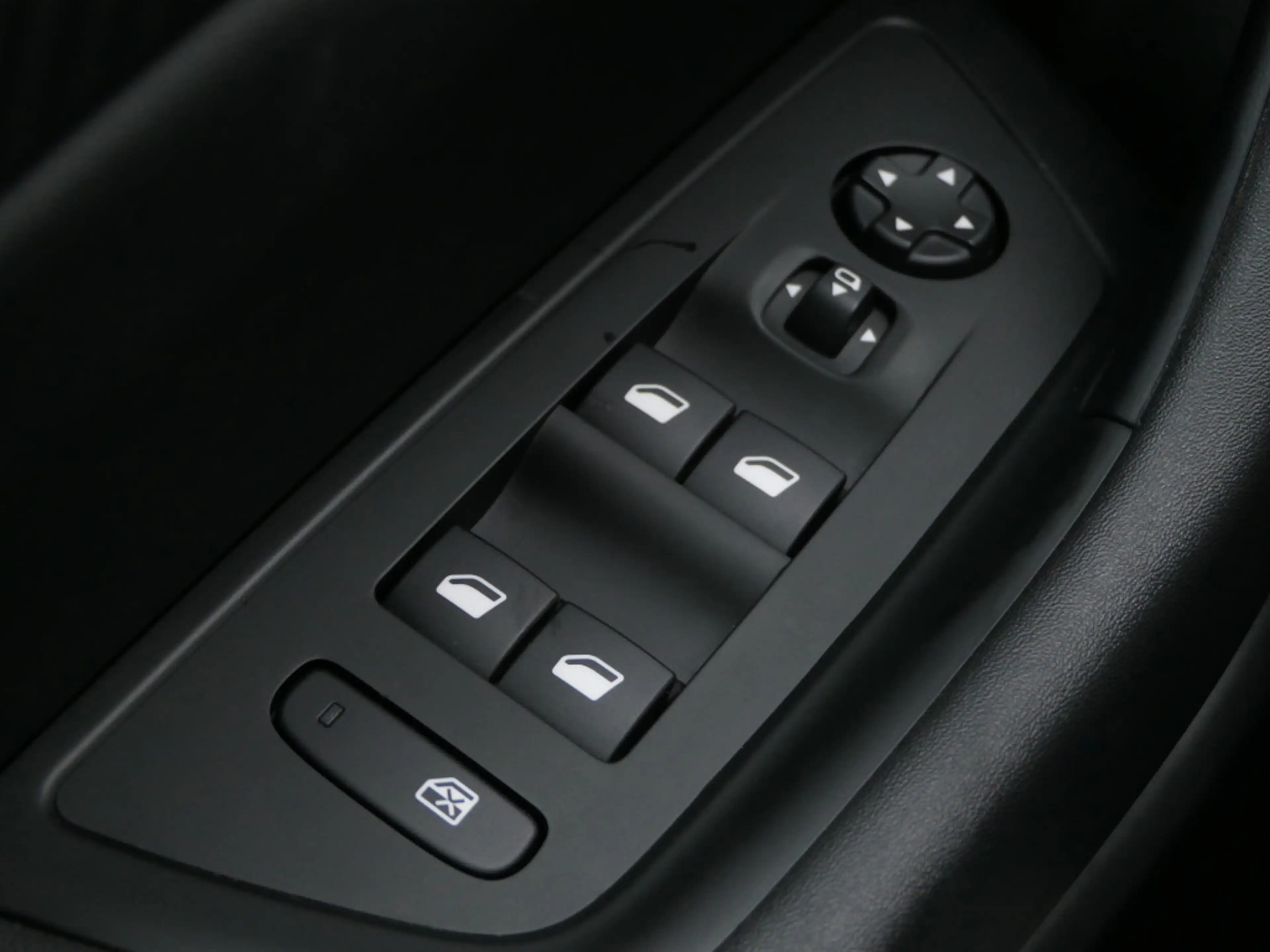 Peugeot 508 1.6 Turbo Plug in Hybrid Allure | Panoramadak — photo 38