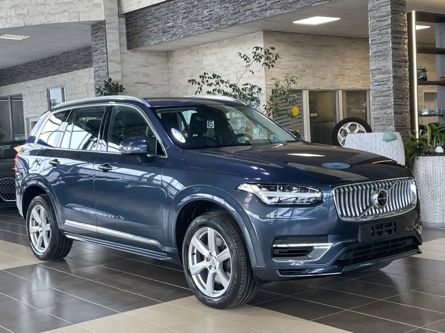 Volvo XC90 Inscription Expression Hybrid AWD 7-Sitzer Blau - 1