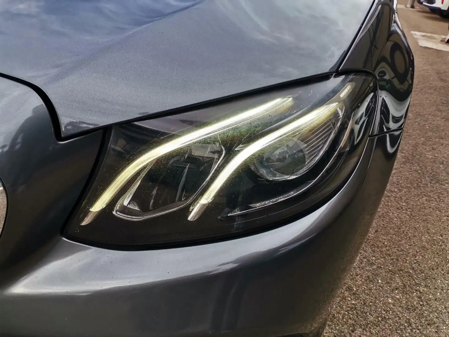 Mercedes-Benz E 200 d S.W. Automatica Sport SOLO 69000KM Gris - 2