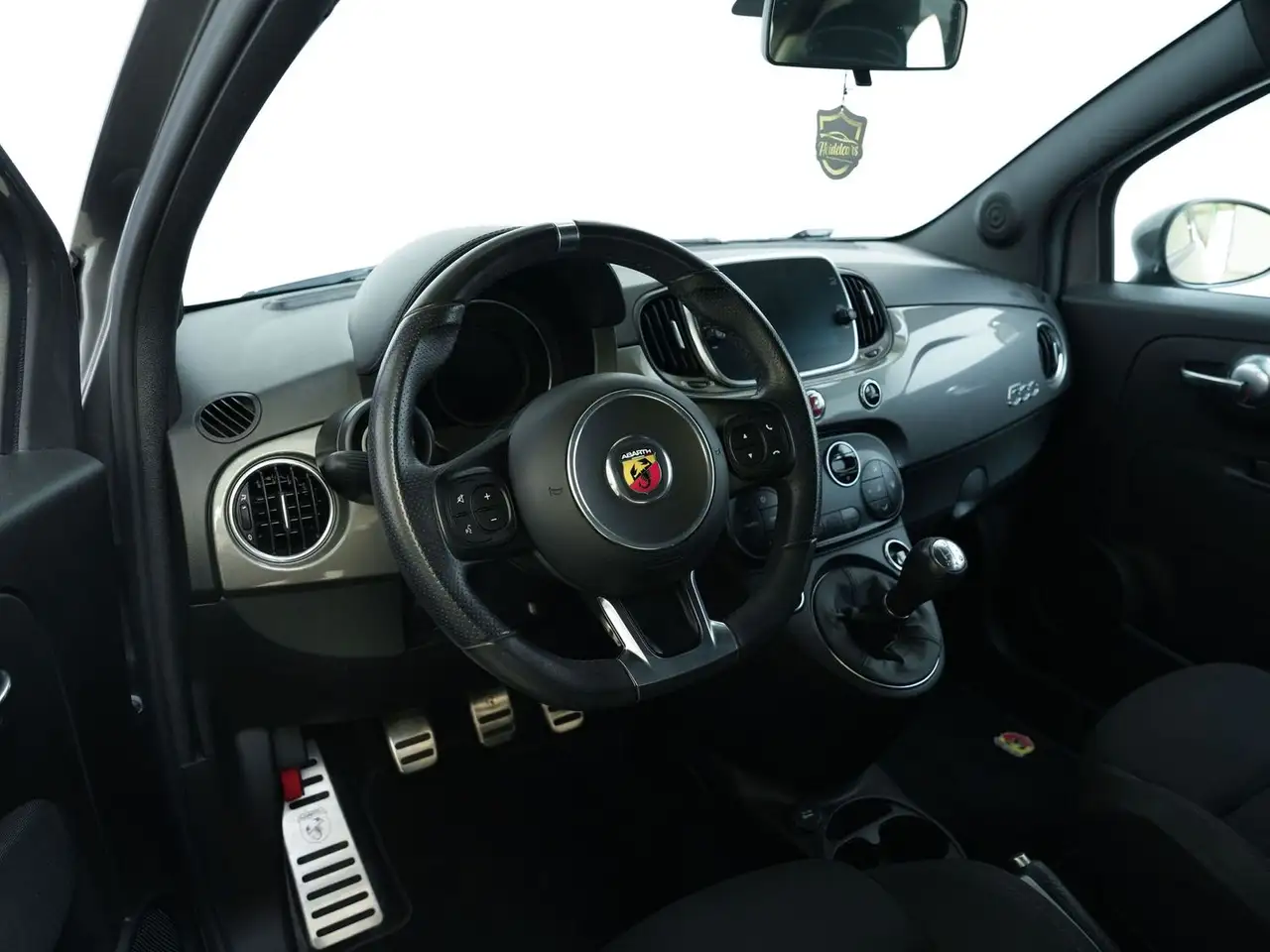 Abarth 595C 2021 — фото 12