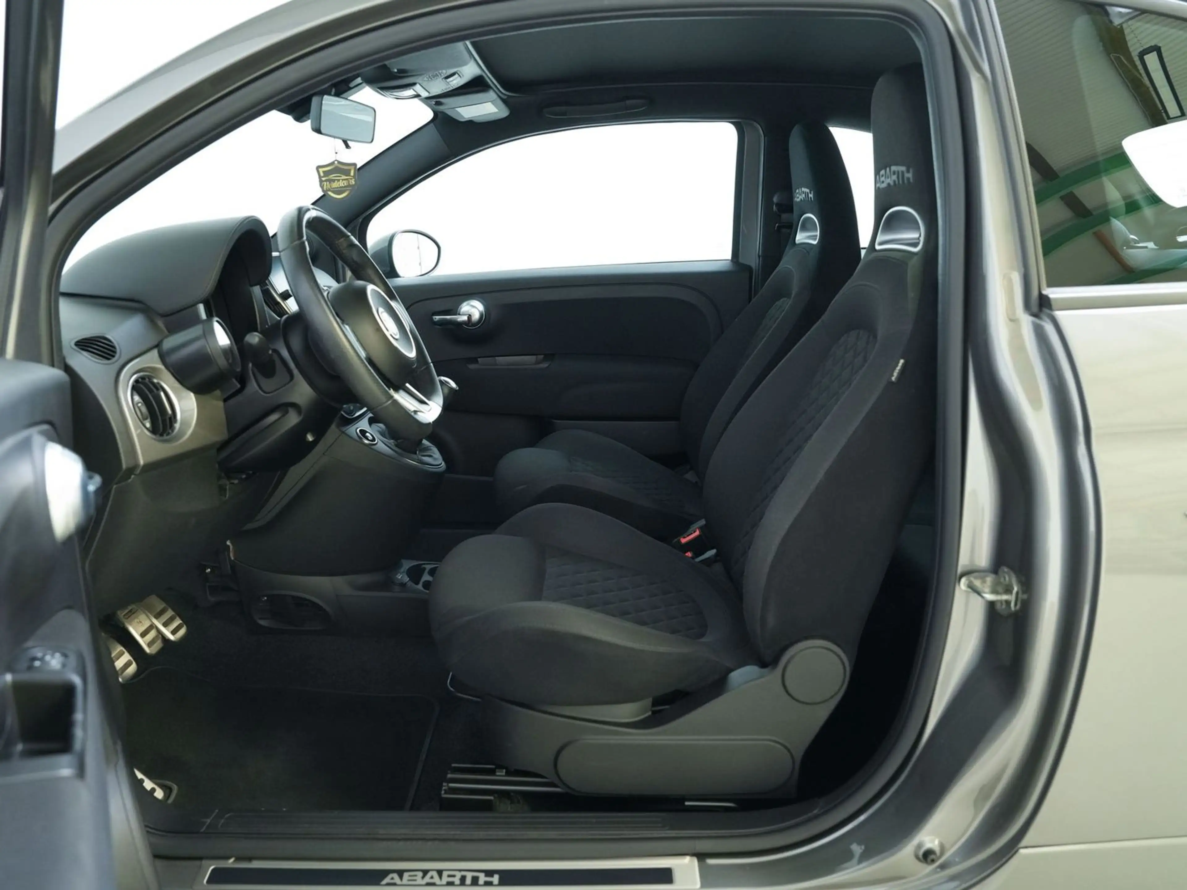 Abarth 595C Abarth 595c FALTDACH*NAVI*TEMPO*KLIMAAUTO*8FACH — photo 8
