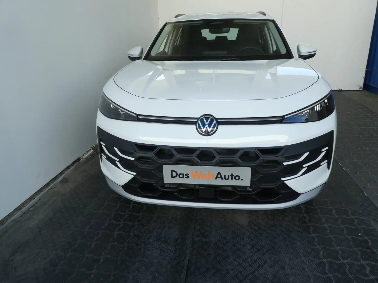 Volkswagen T-Roc 4Me eTSI DSG Weiß - 2