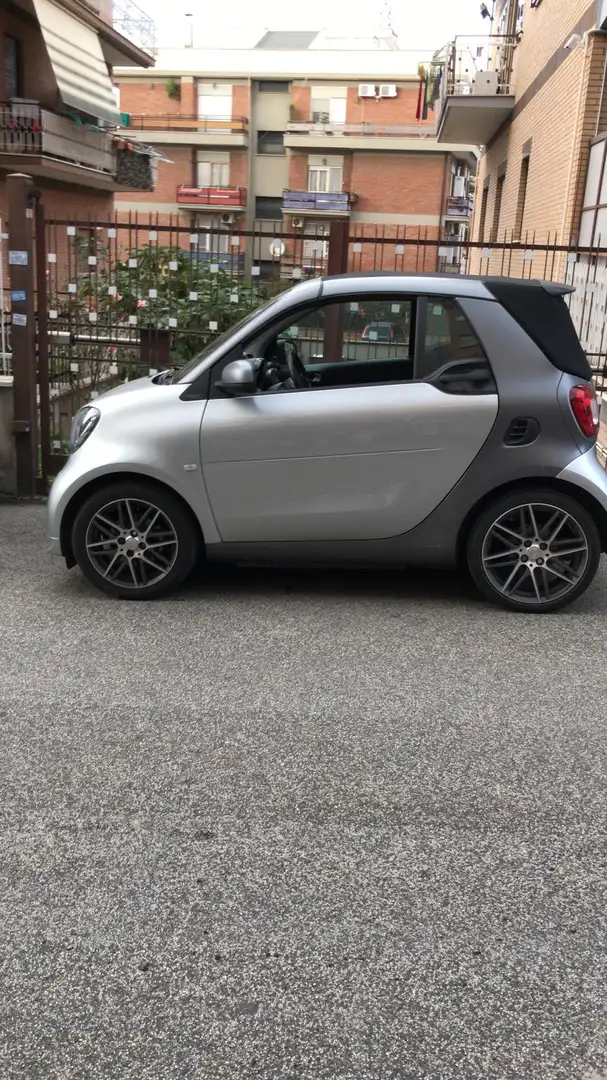 smart forTwo Cabrio 0.9 t Brabus Xclusive 109cv twinamic Finanz - 1