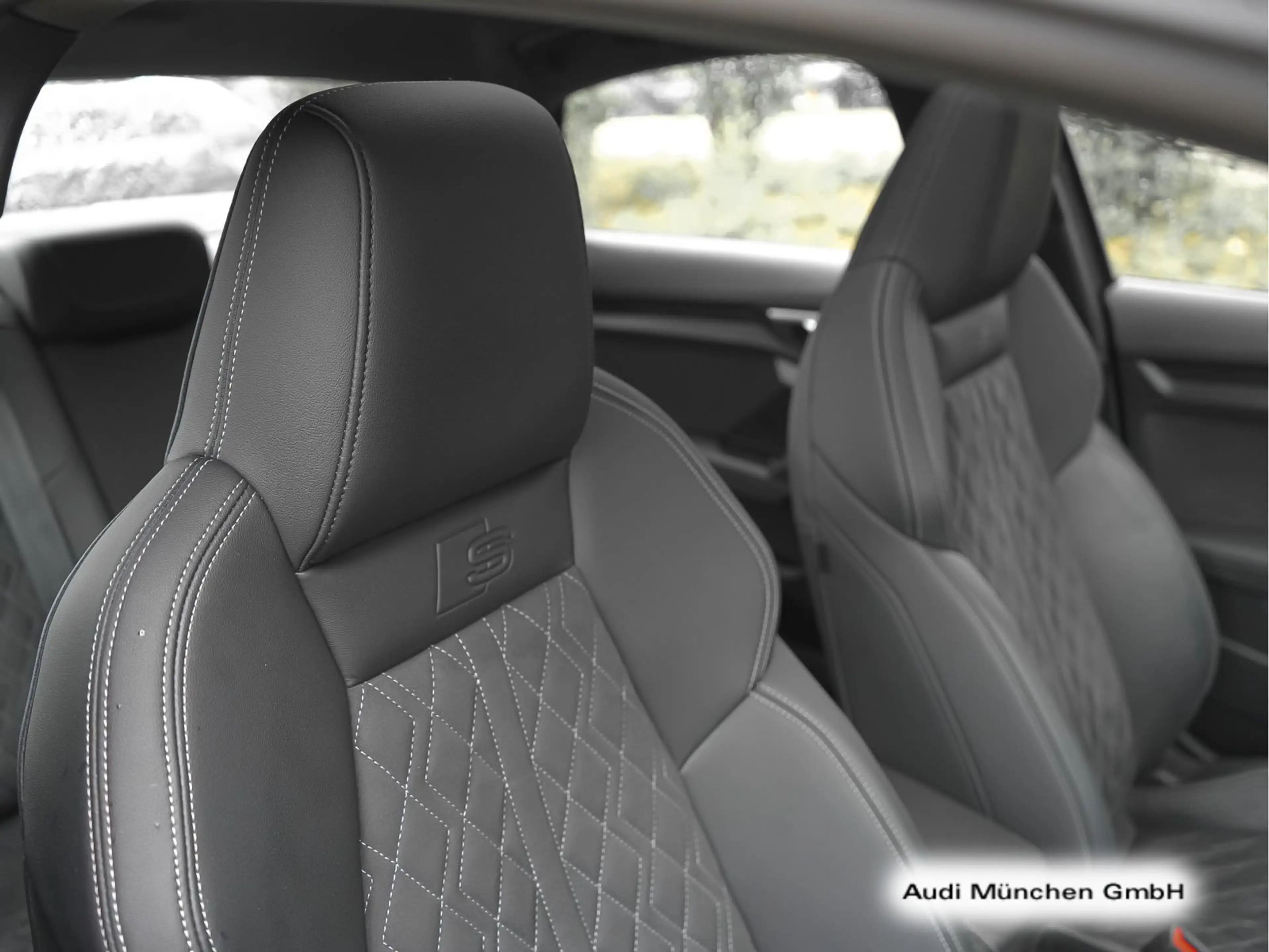 Audi A3 40 TFSI qu. S tronic S line Pano/B& — photo 15