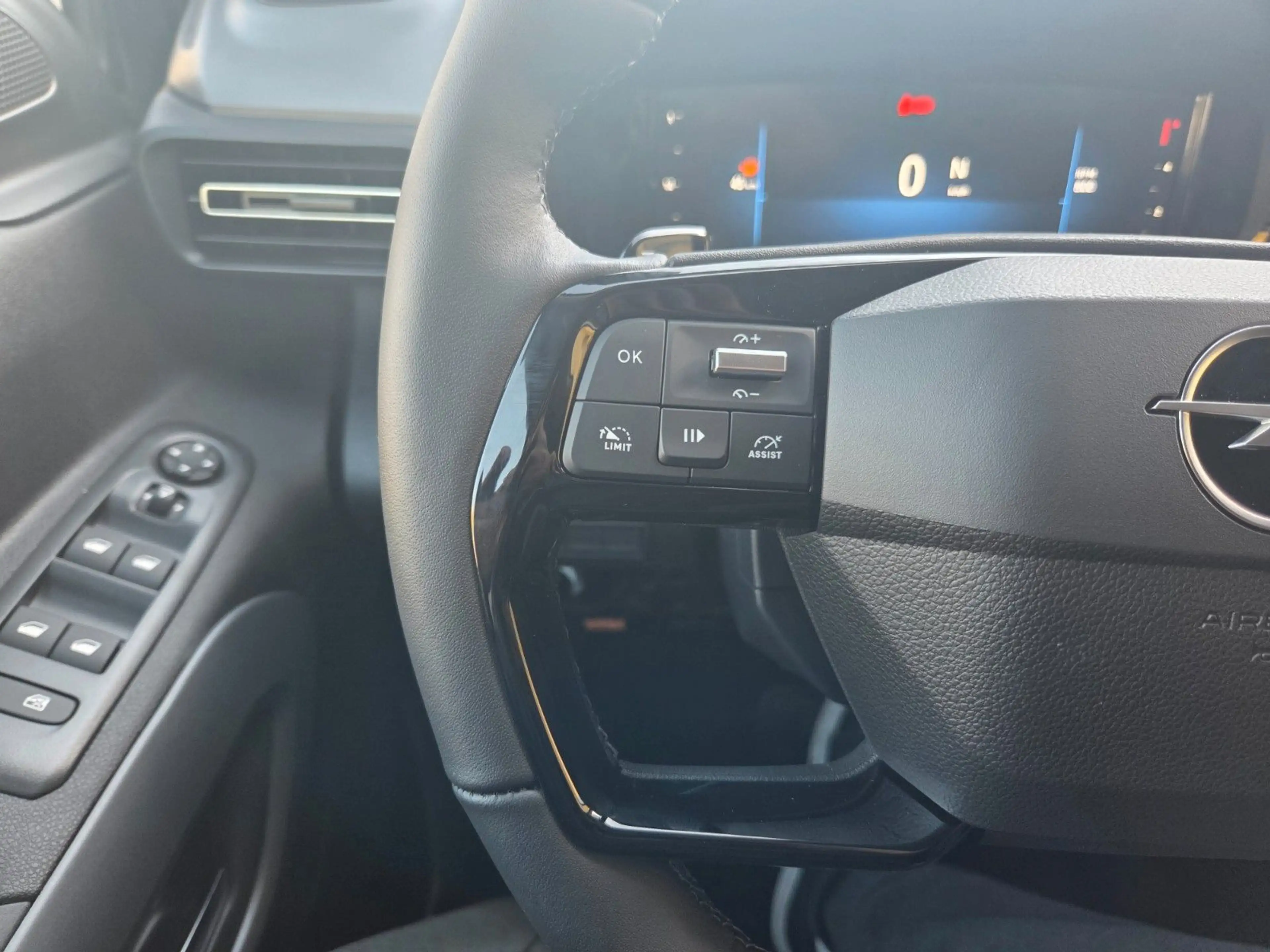 Opel Combo Life 1.5D AT8 GS Navi Sitzhzg Kamera — photo 11