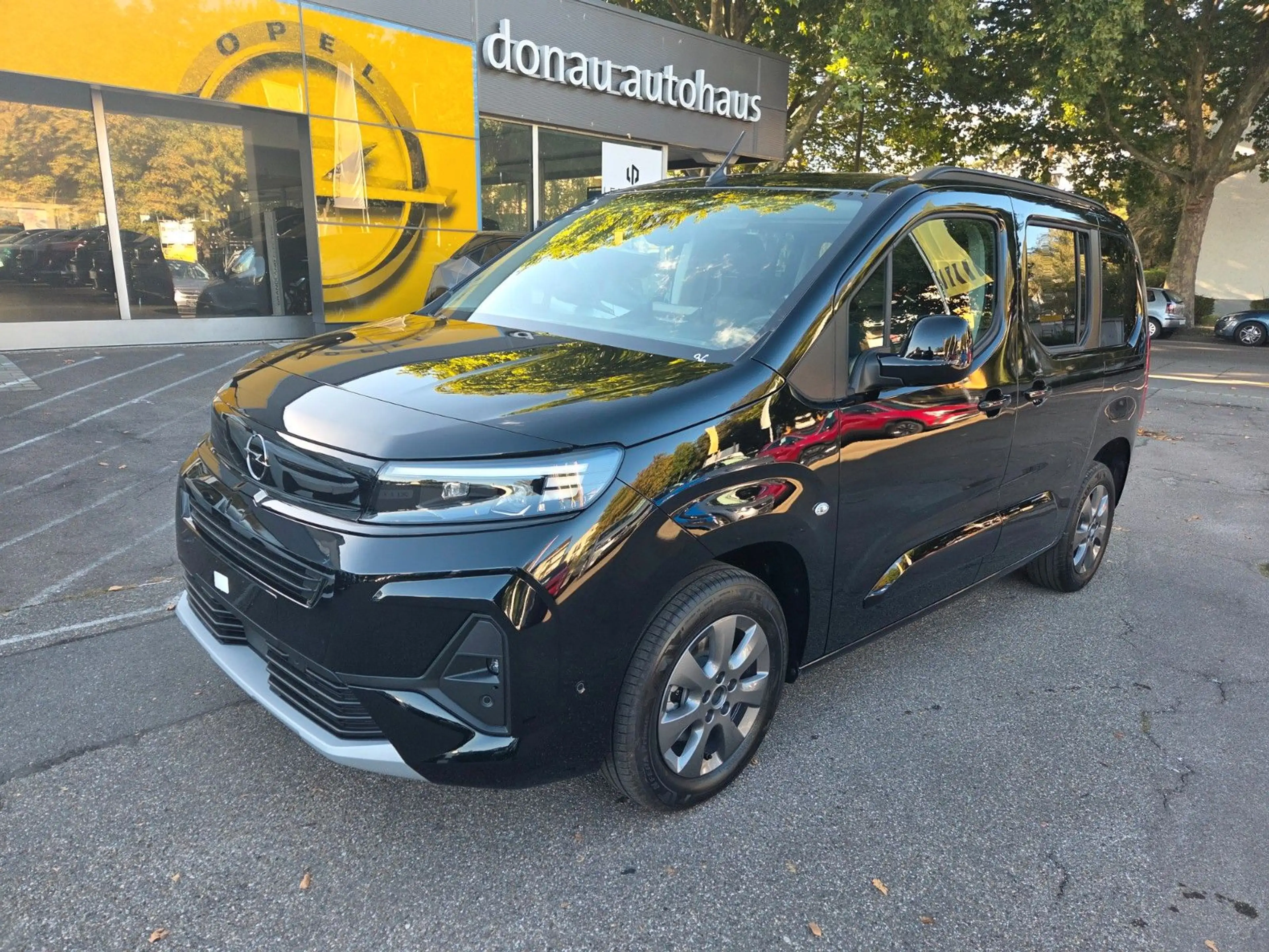 Opel Combo Life 1.5D AT8 GS Navi Sitzhzg Kamera