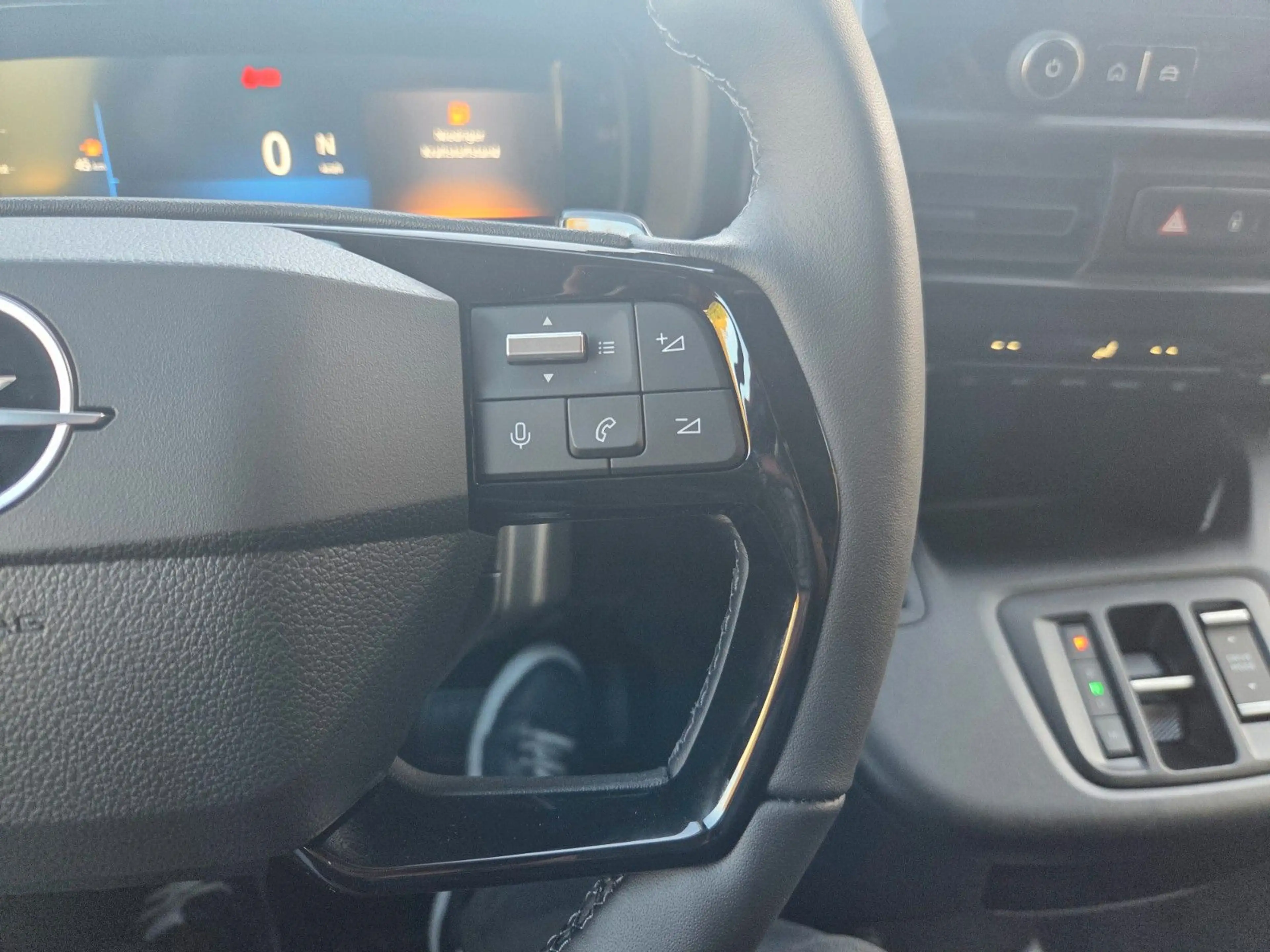 Opel Combo Life 1.5D AT8 GS Navi Sitzhzg Kamera — photo 12