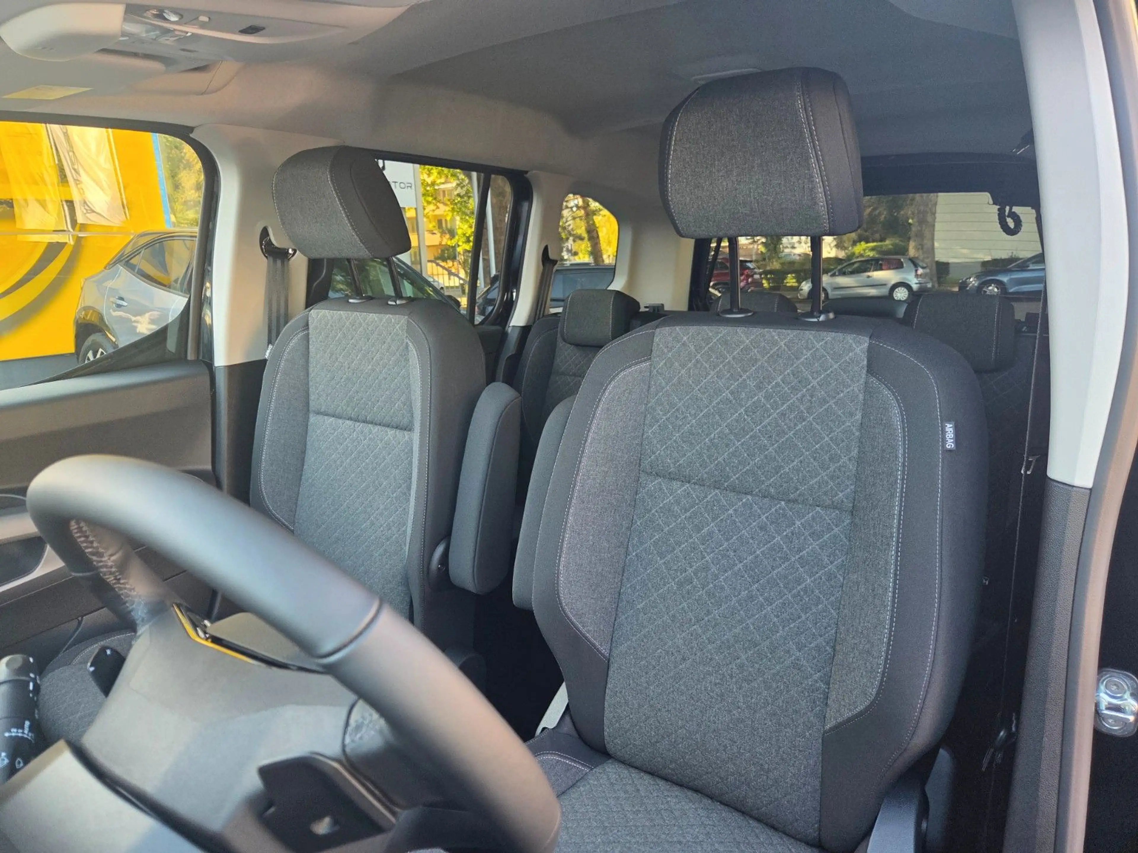 Opel Combo Life 1.5D AT8 GS Navi Sitzhzg Kamera — photo 14
