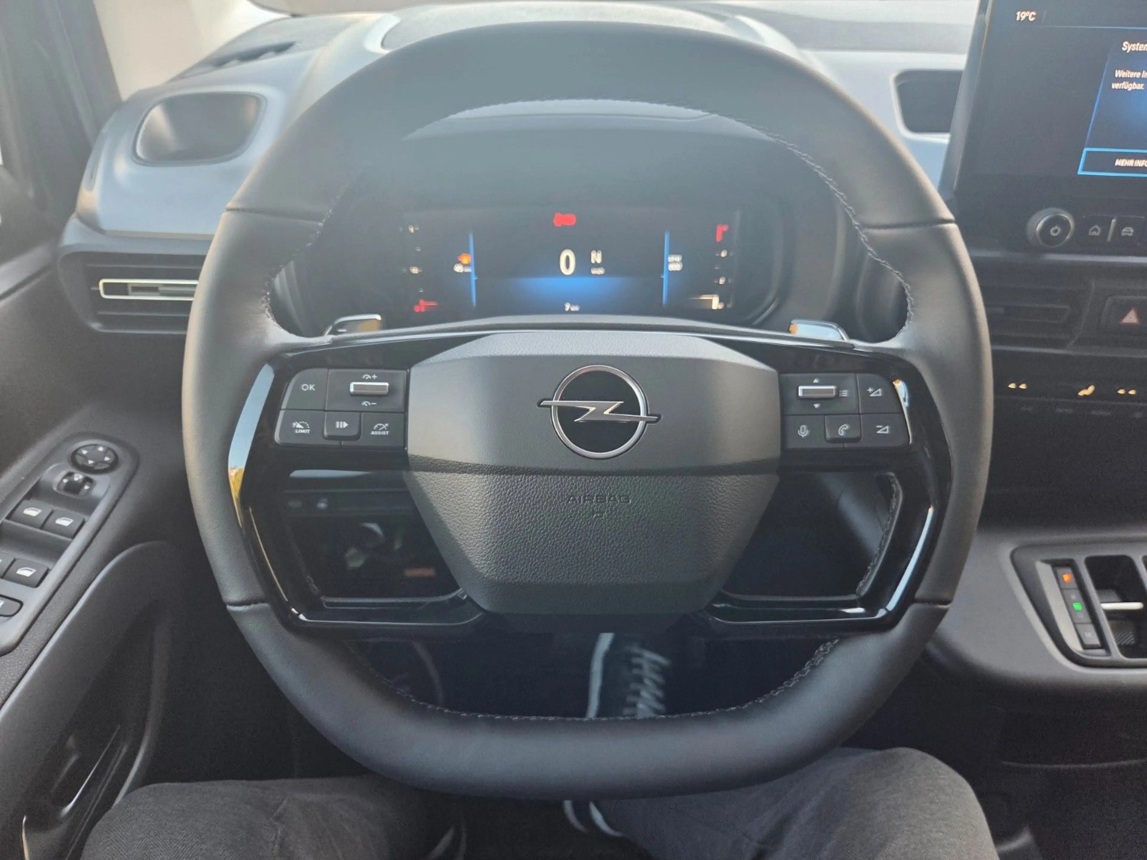 Opel Combo Life 1.5D AT8 GS Navi Sitzhzg Kamera — photo 10