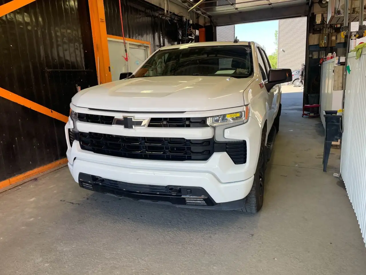 Chevrolet Silverado 1500 снимка Chevrolet Silverado 1500