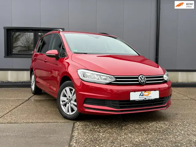 Volkswagen Touran 1.5 TSI DSG 150 pk Highline 5 persoons trekhaak LE