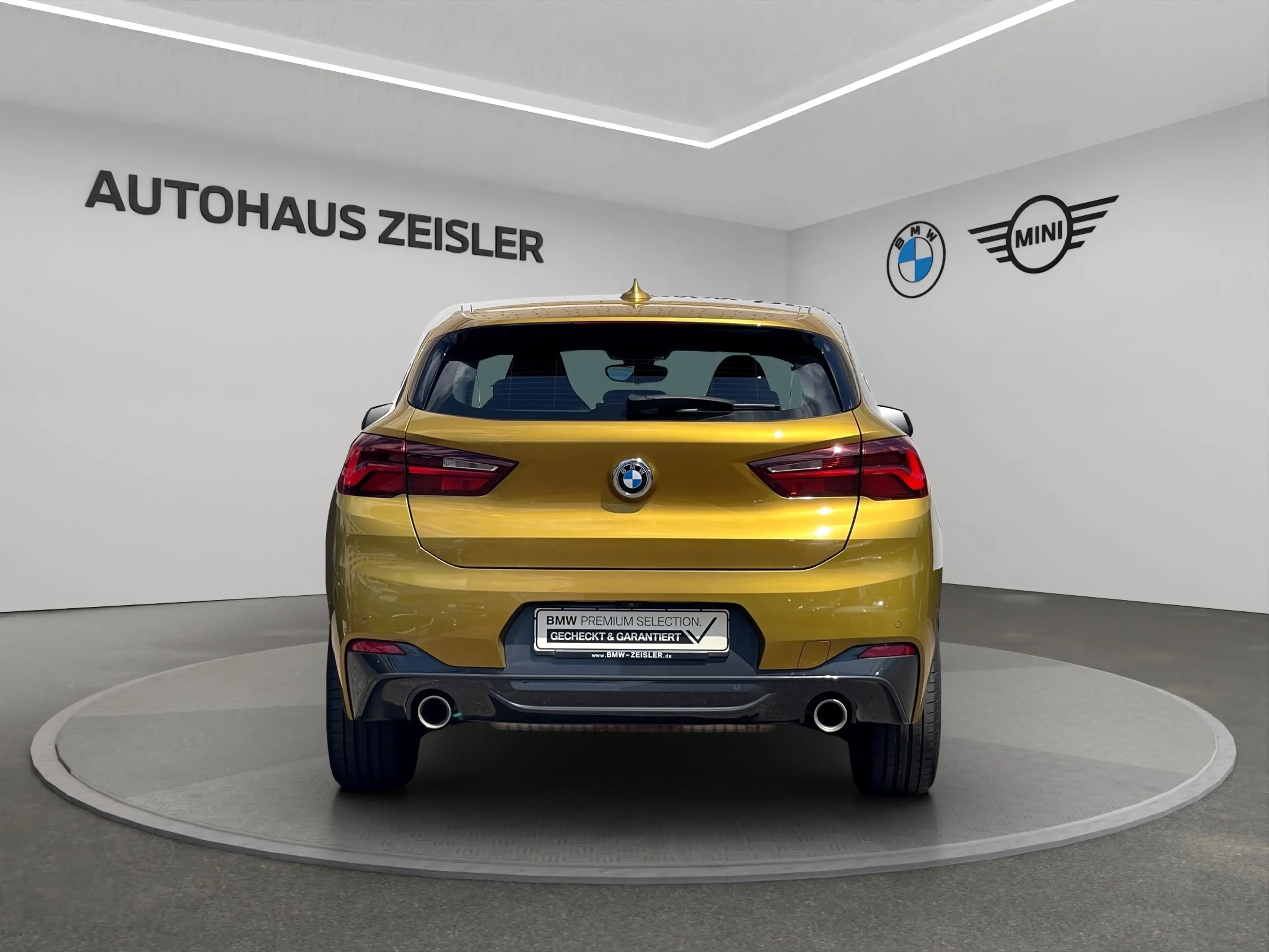 BMW X2 xDrive20i — photo 6
