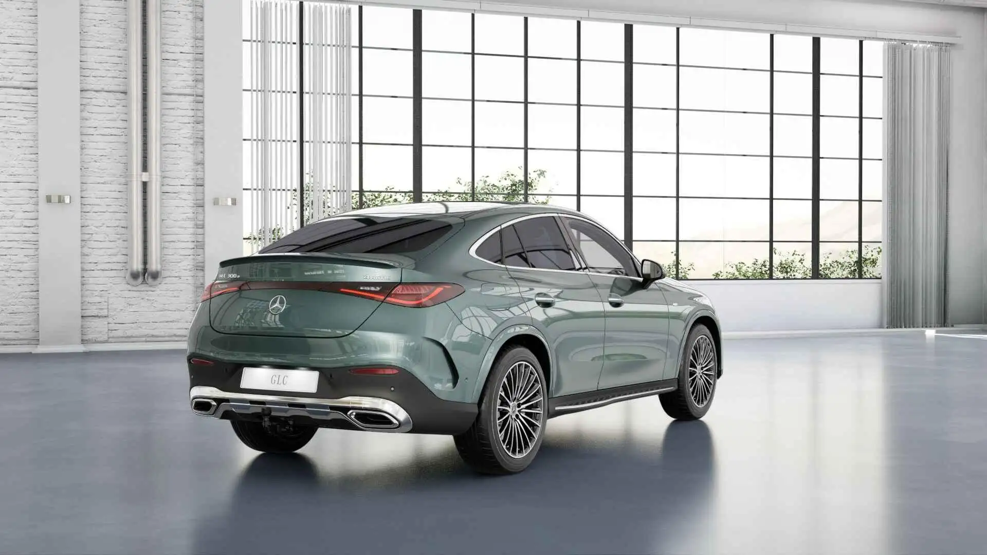 Mercedes-Benz GLC 300 Coupé 300e 4MATIC Sport Edition Zilver - 2