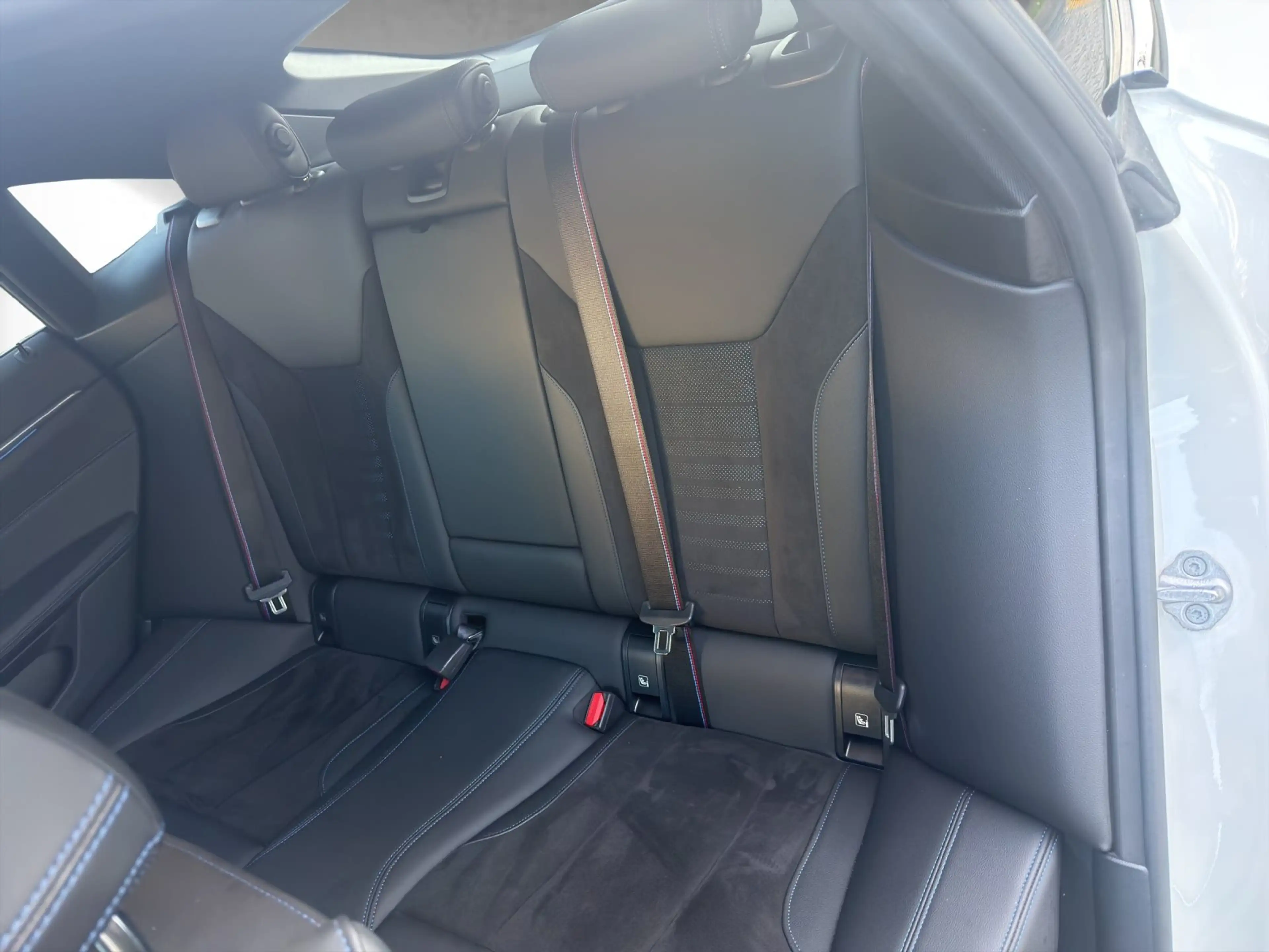 BMW i4 M50 Gran Coupé M Sport Pro HUD HiFi ACC — photo 13