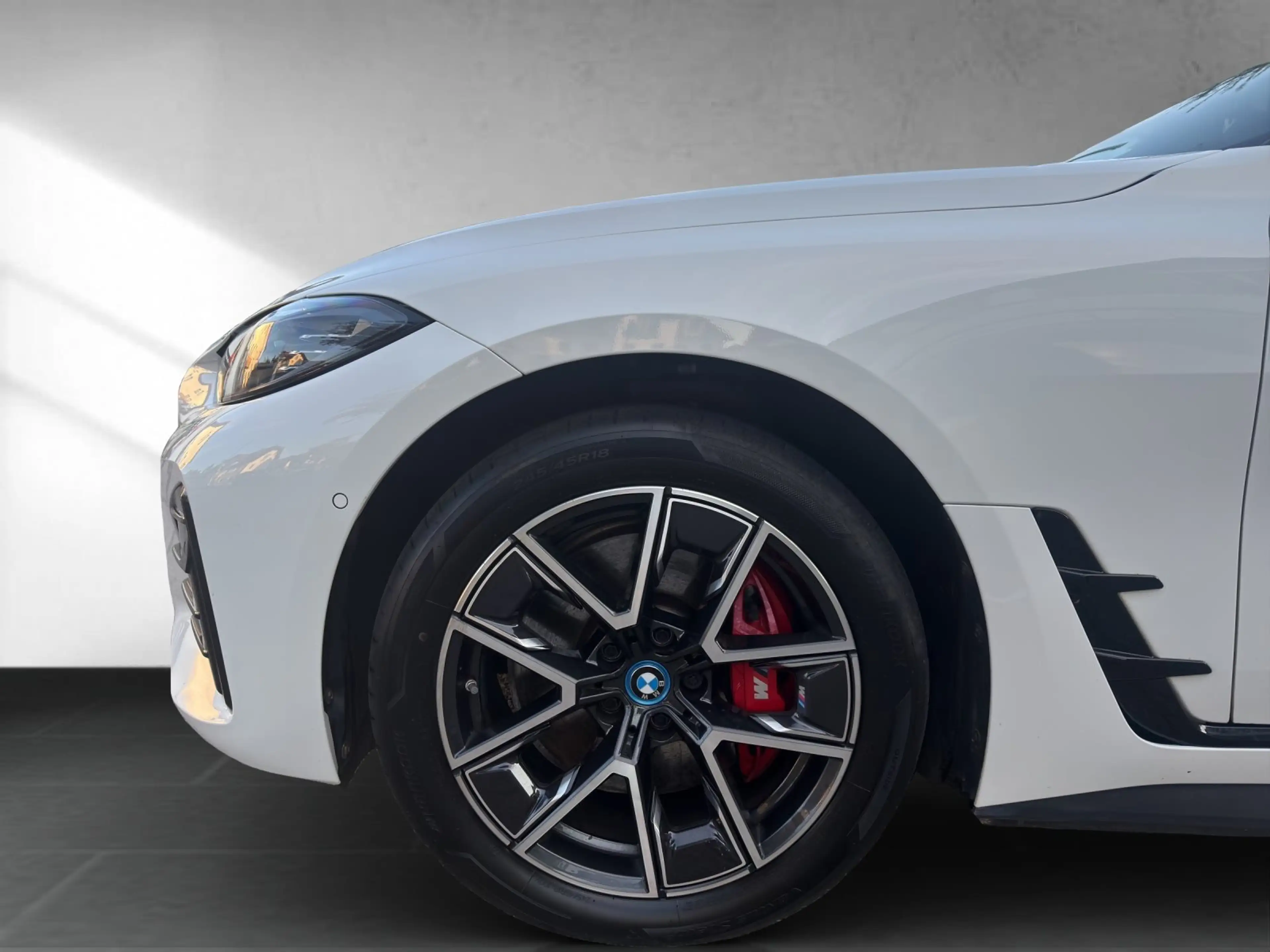 BMW i4 M50 Gran Coupé M Sport Pro HUD HiFi ACC — photo 10