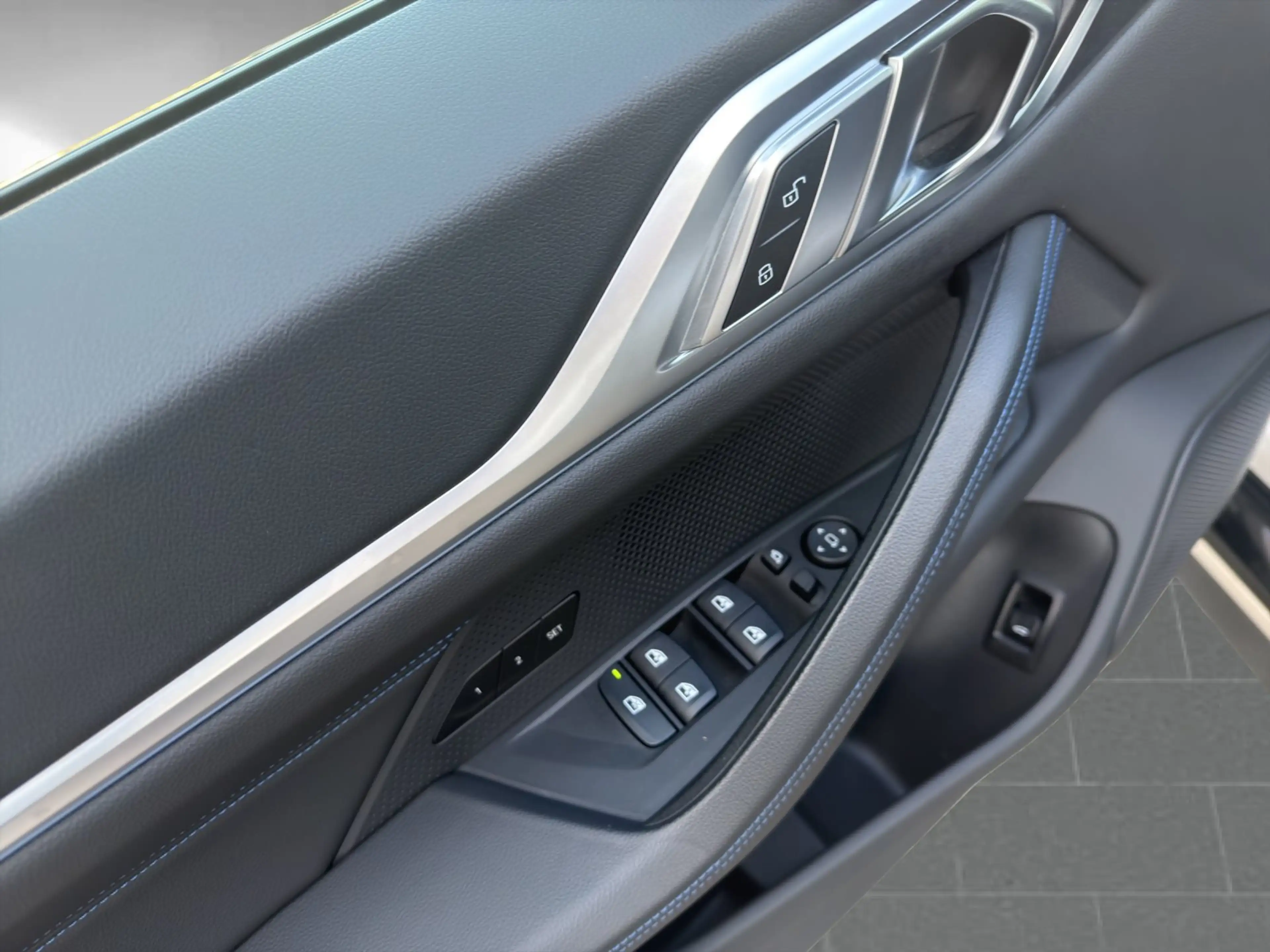BMW i4 M50 Gran Coupé M Sport Pro HUD HiFi ACC — photo 12