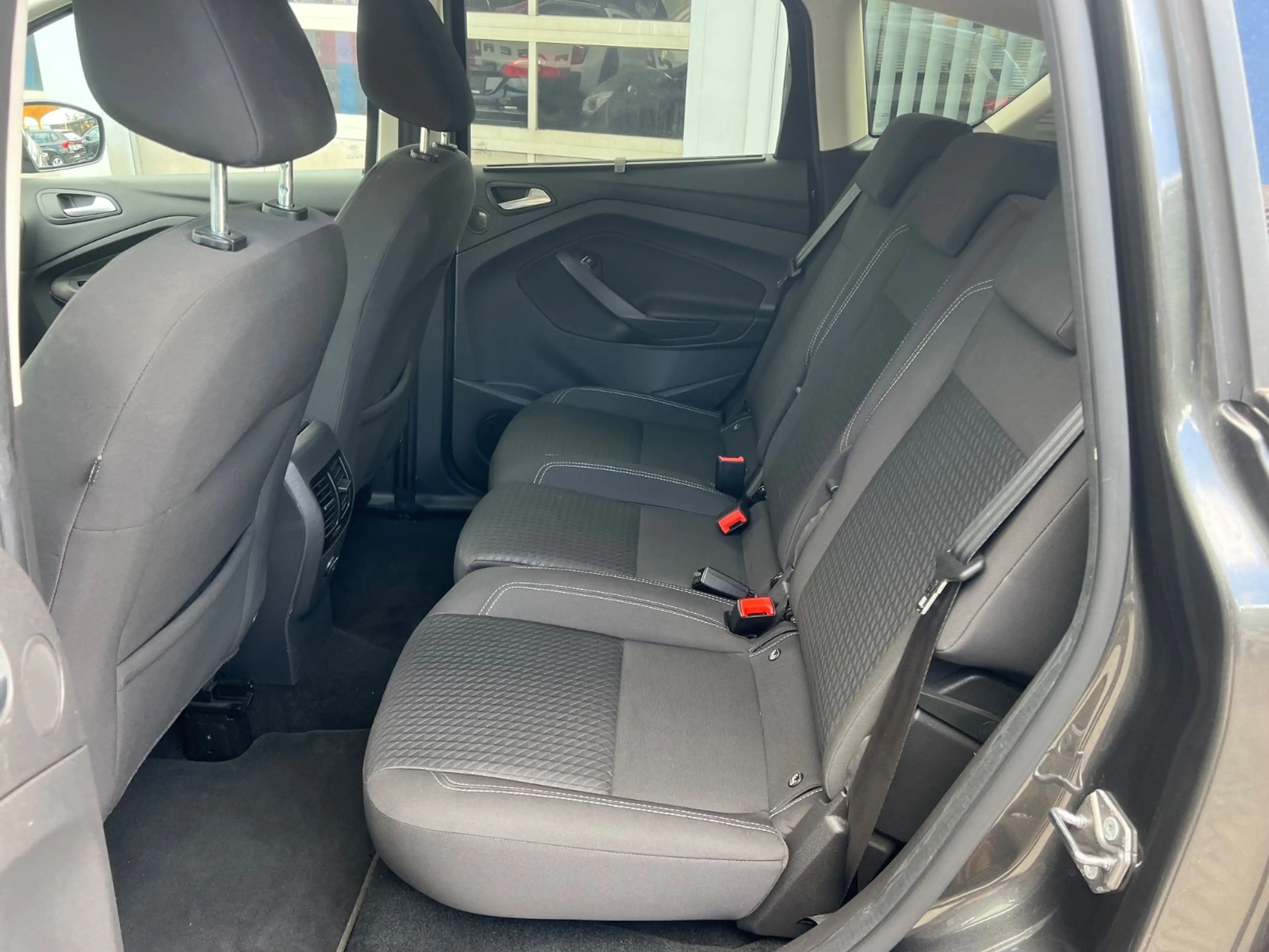 Ford C-Max C-MAX Cool & Connect — photo 9