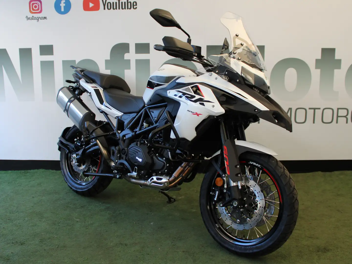 Benelli TRK 502 X Blanc - 2